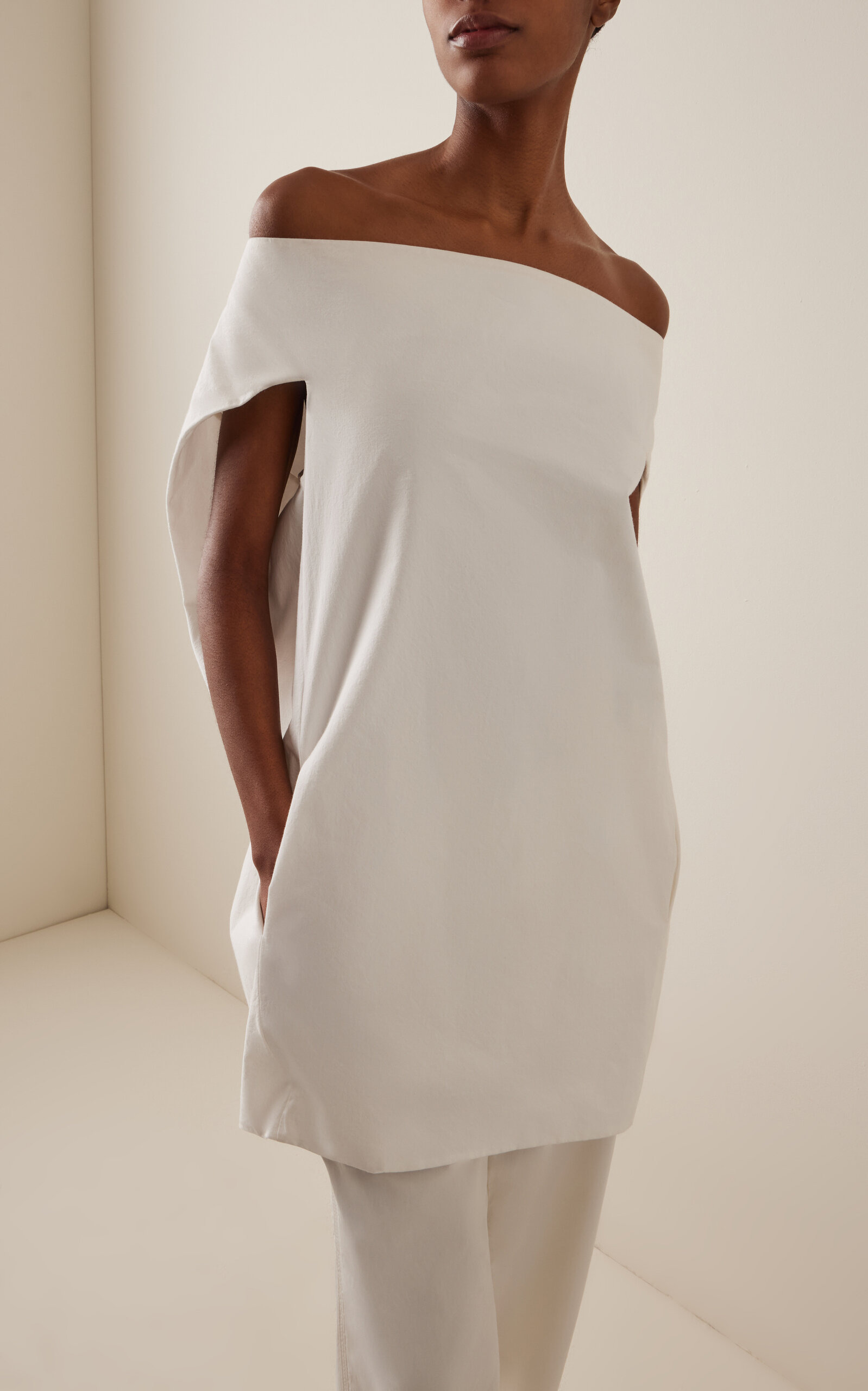 Pallenberg Off-The-Shoulder Cotton Top white - 2
