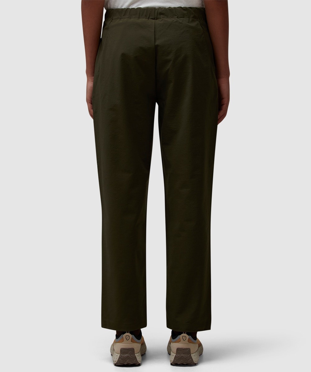 One tuck tapered stretch pant - 3