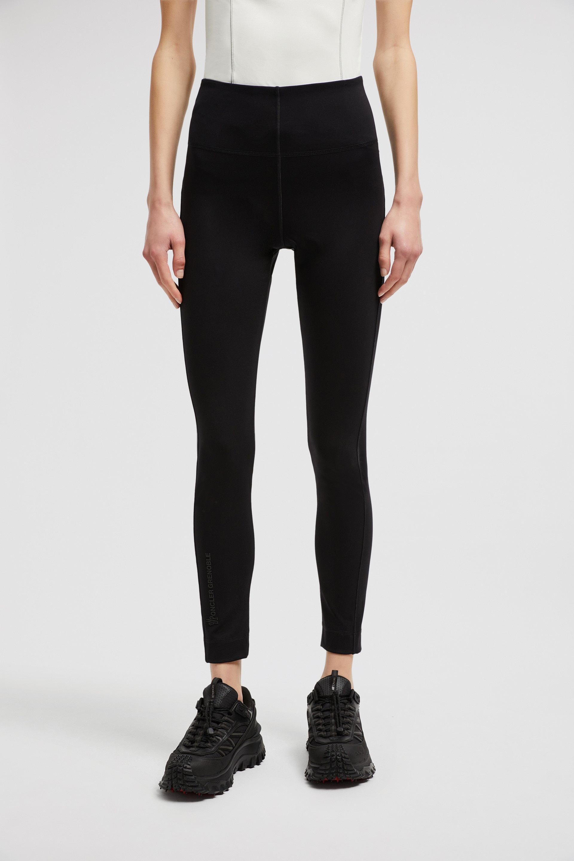 【送料&関税込】Moncler Grenoble Logo Tech Leggings Moncler Grenoble Technical Jersey Leggings | REVERSIBLE