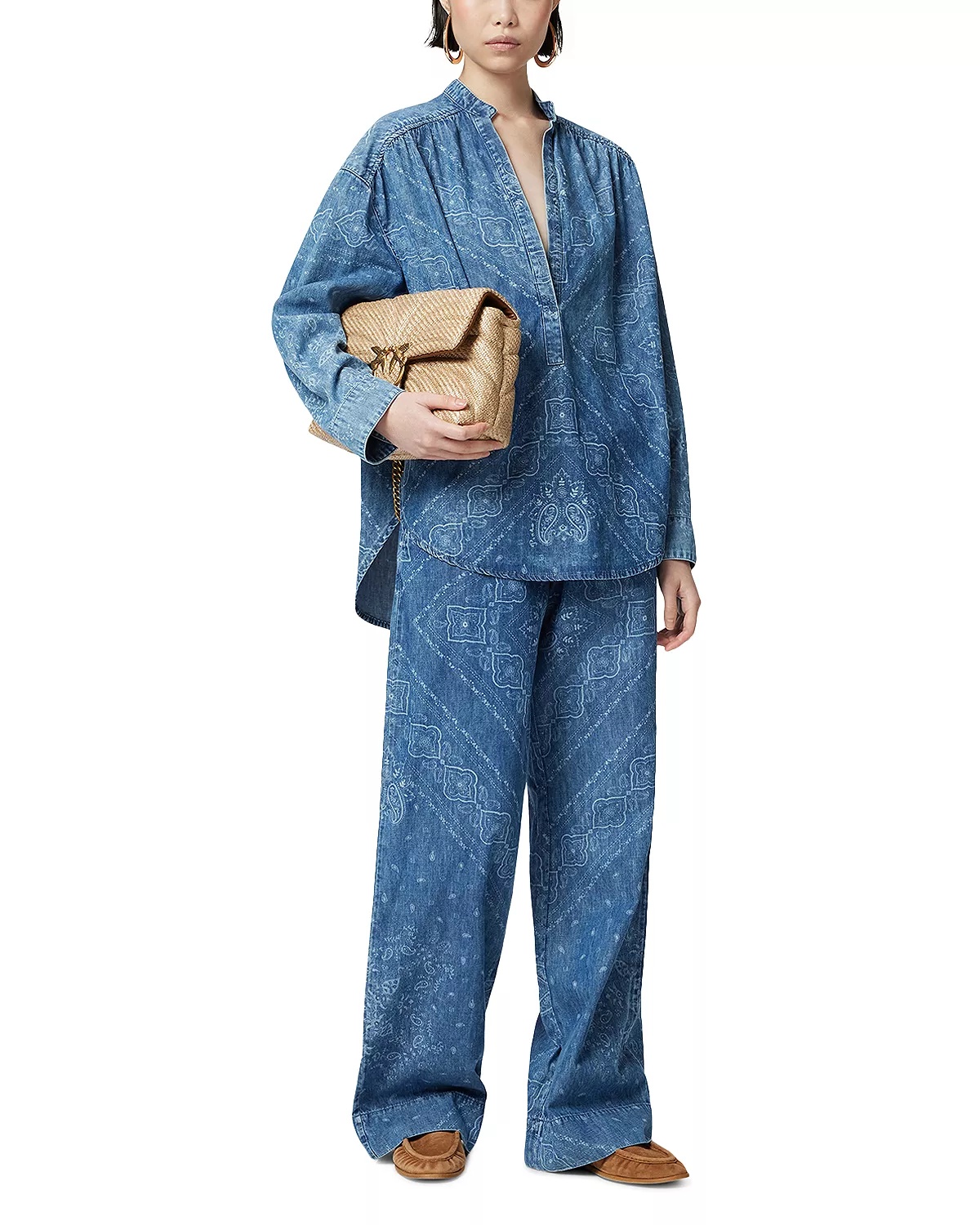 Namibia Straight Leg Jeans in Light Wash - 2
