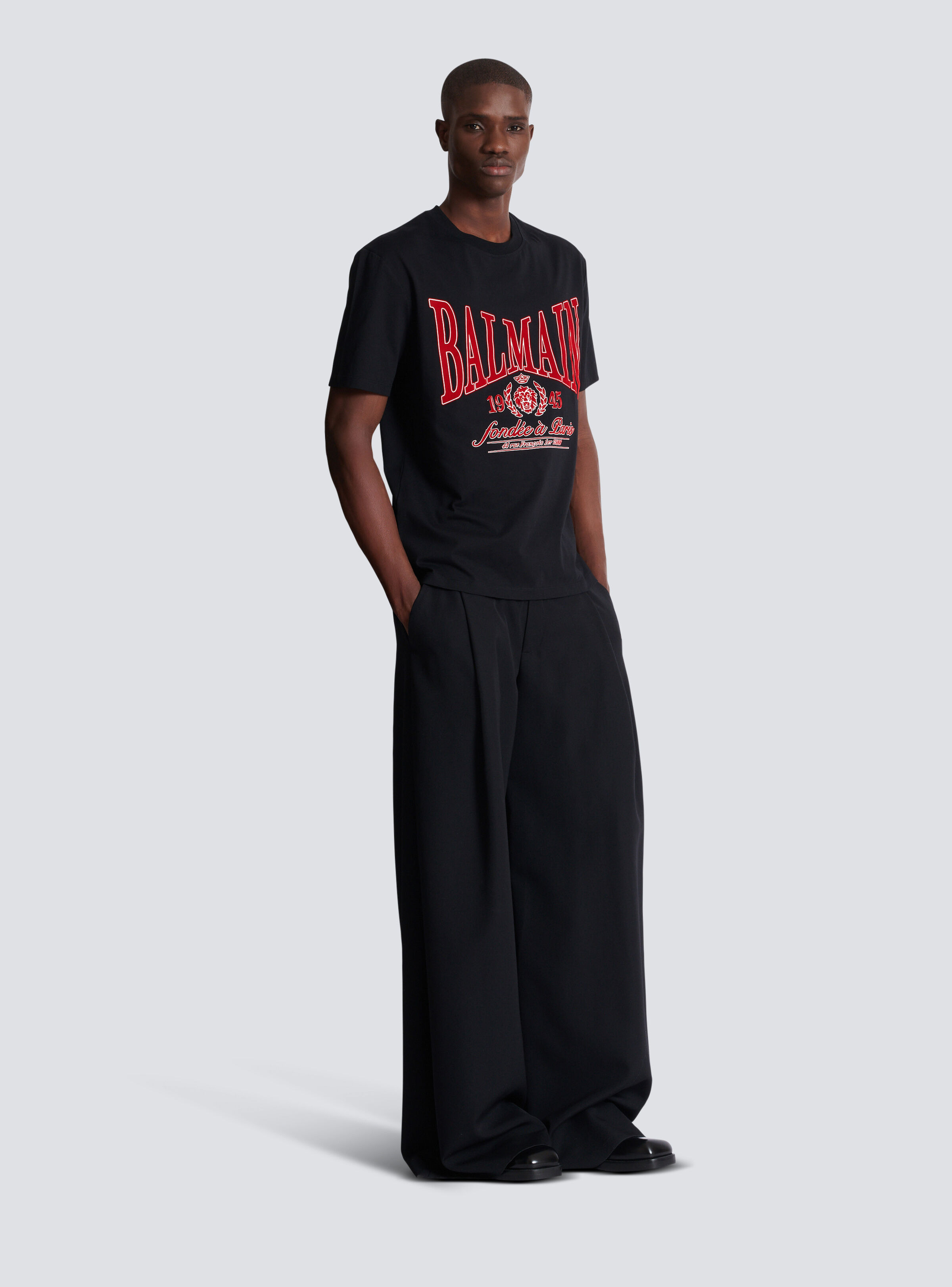 Short-sleeved T-shirt with flocked Balmain College print - 3