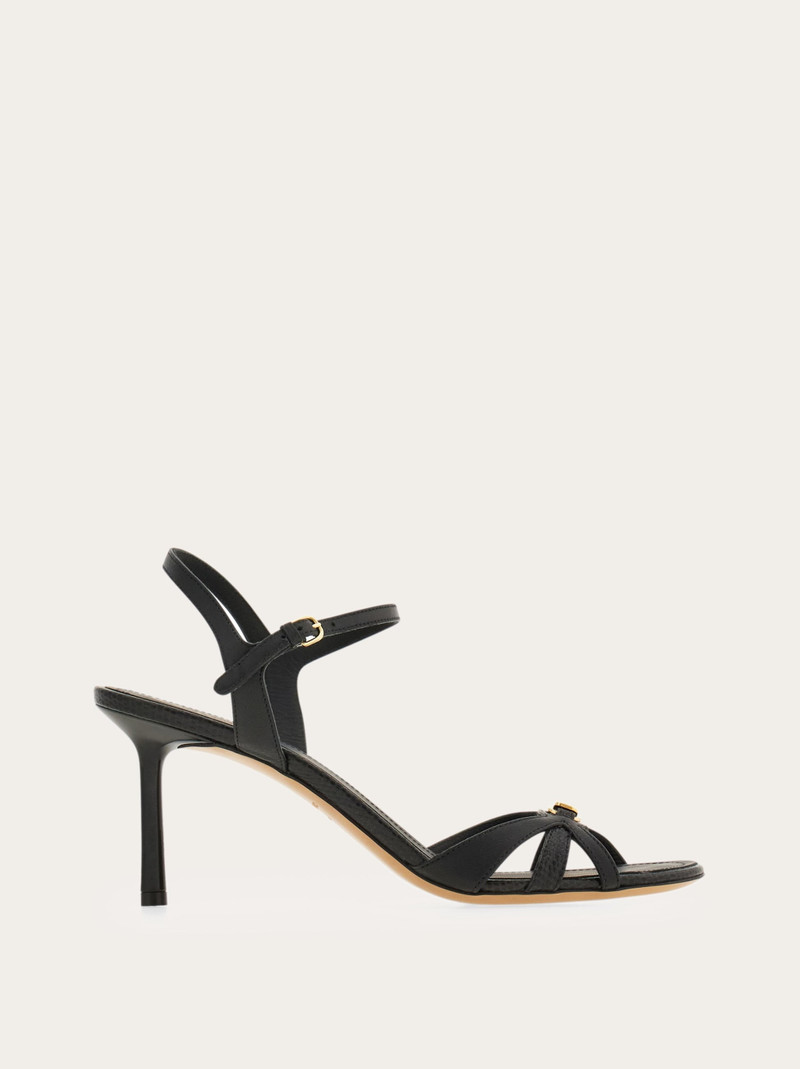 새로운 Vara 버클을 가진 Strappy sandal - 1