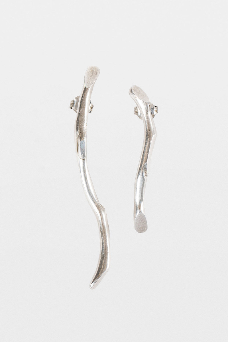 Usva Futuristic Fine Thorn Earrings 1