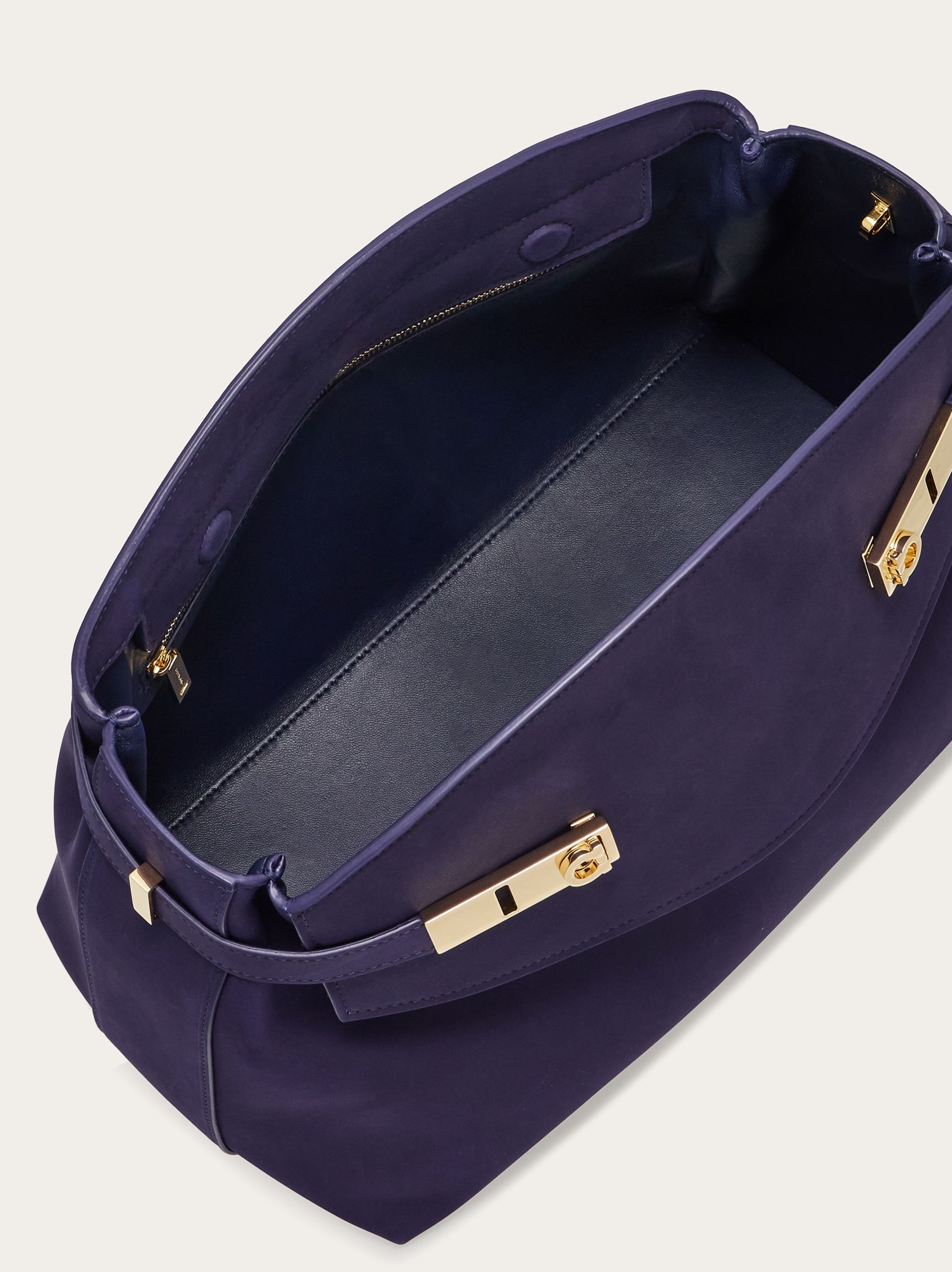 Hug pouch (L) - 6