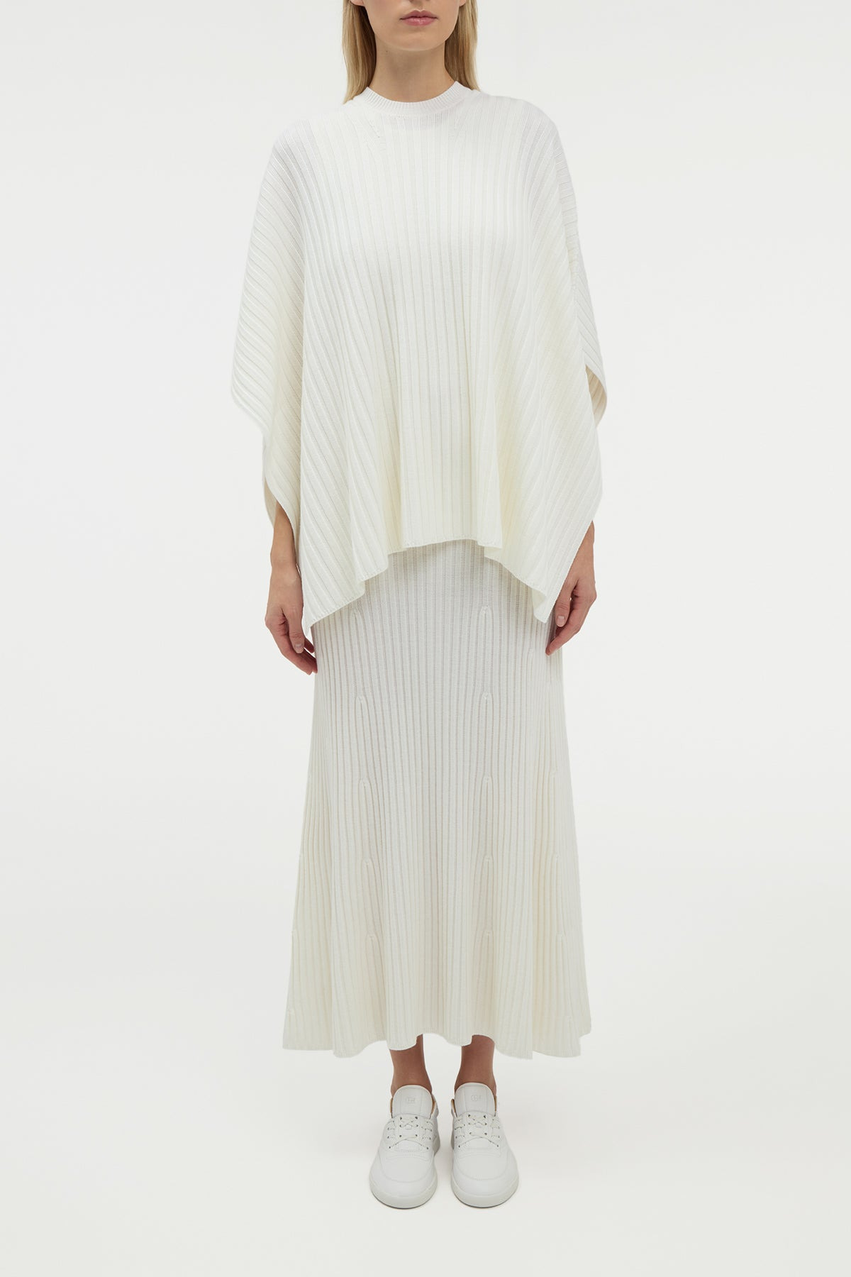Baron Knit Cropped Poncho in Ivory Merino Wool Cashmere - 2