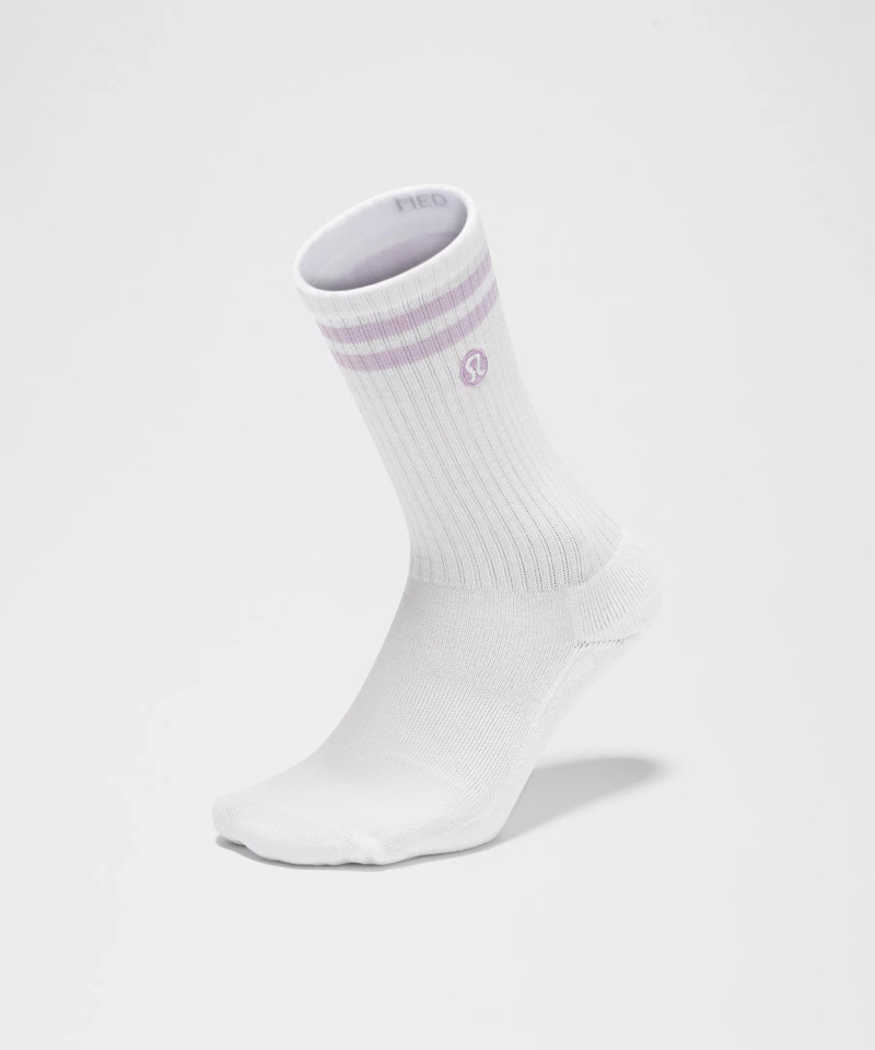 Unisex Daily Essential Crew Socks *Stripe 3