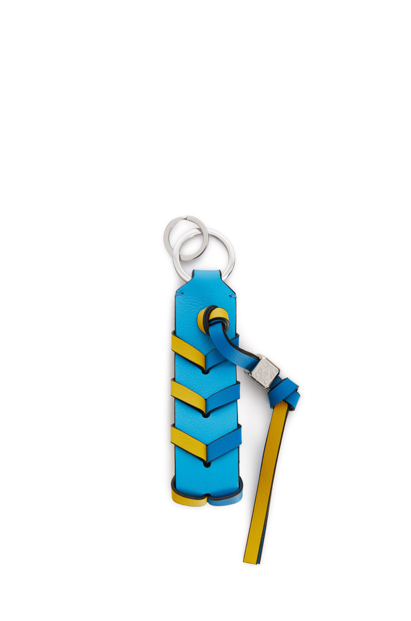 Braided strap keyring in calfskin and brass 1