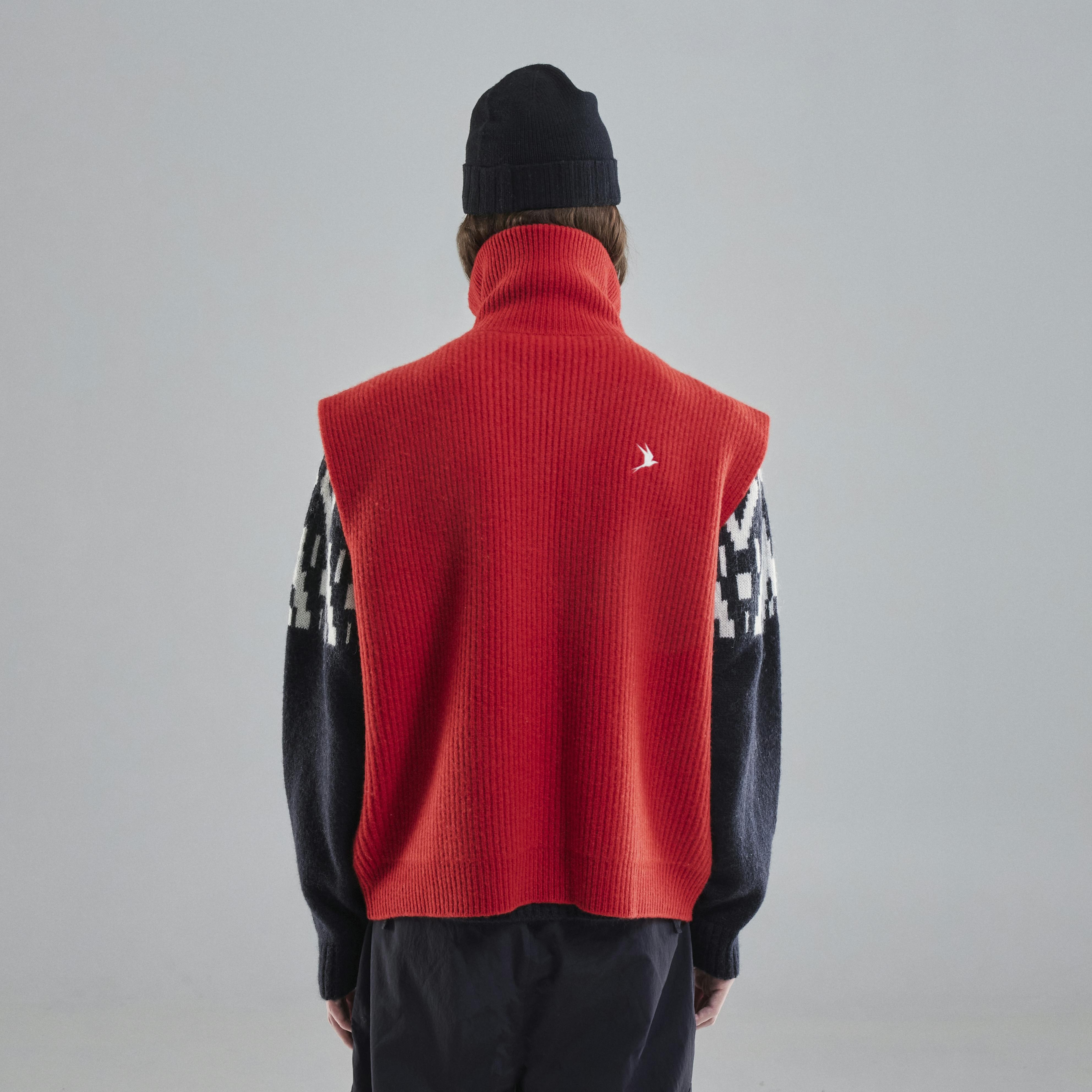 Vonarstræti Wool Vest (Unisex) - 9