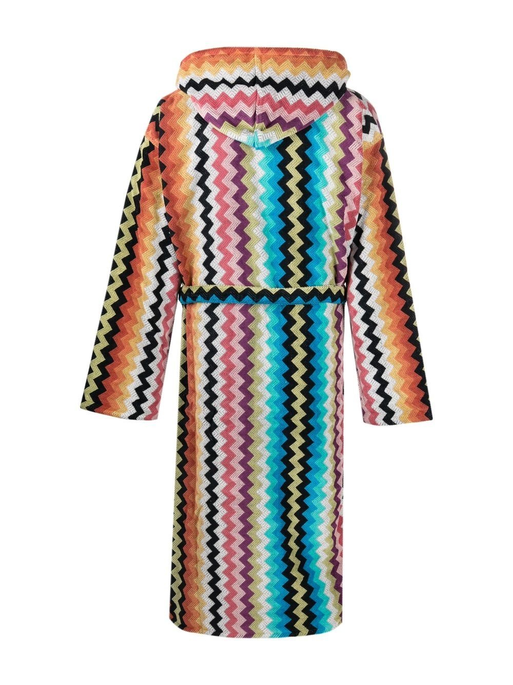 zig-zag print pattern robe - 2