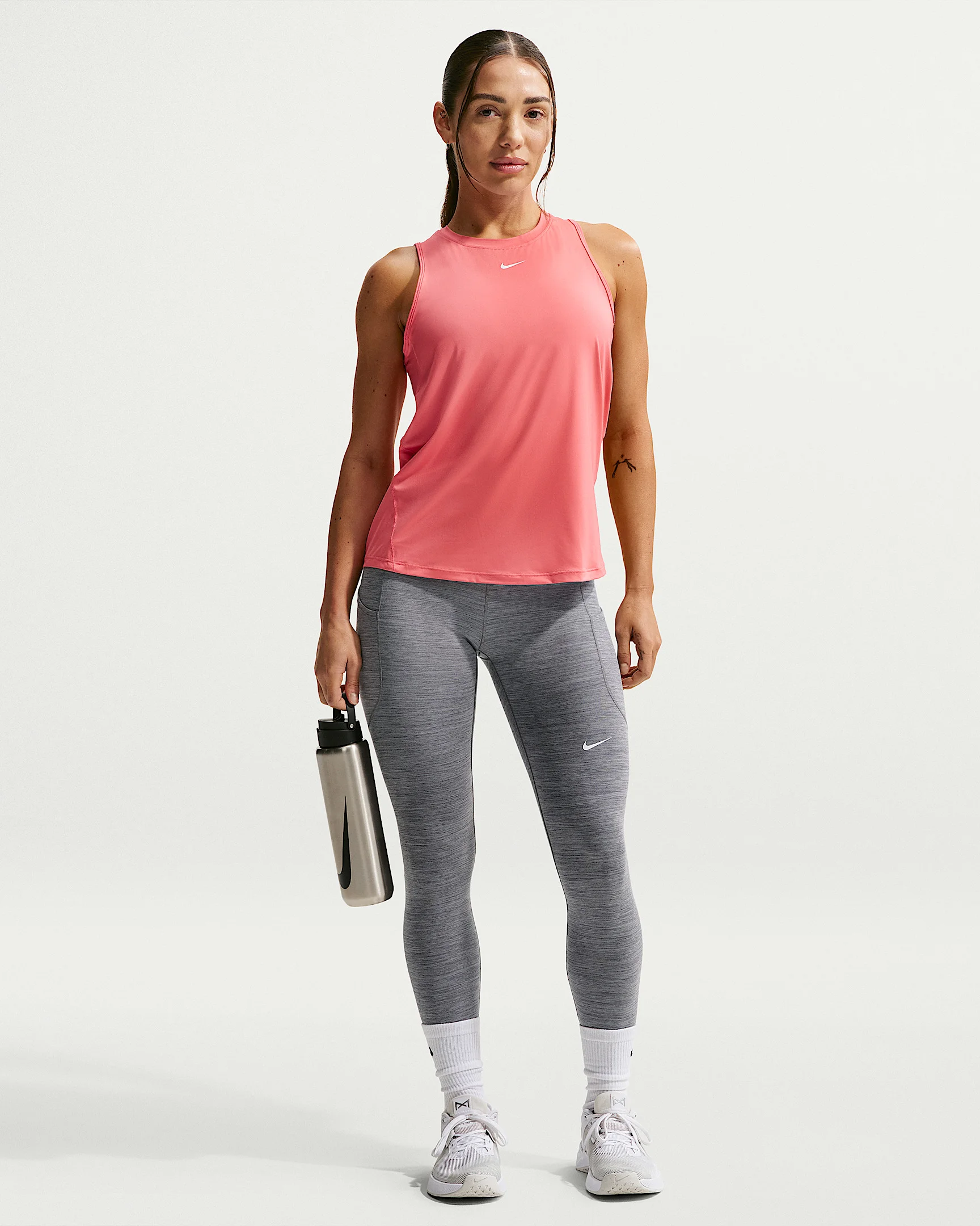 Nike One Women's High-Waisted 7/8 Leggings with Pockets - 1
