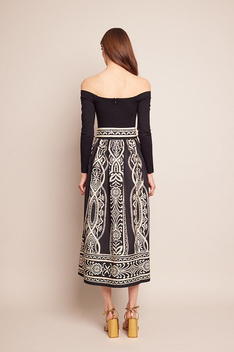 Imani Dress A Bold Off-Shoulder Midi Featuring a Striking Print and Flared Shirred Waist 3