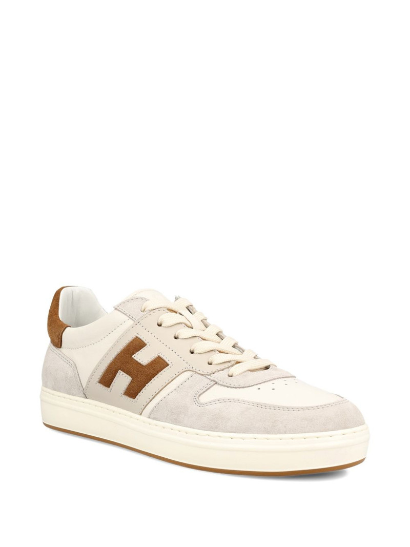 HOGAN letter sneakers outlook