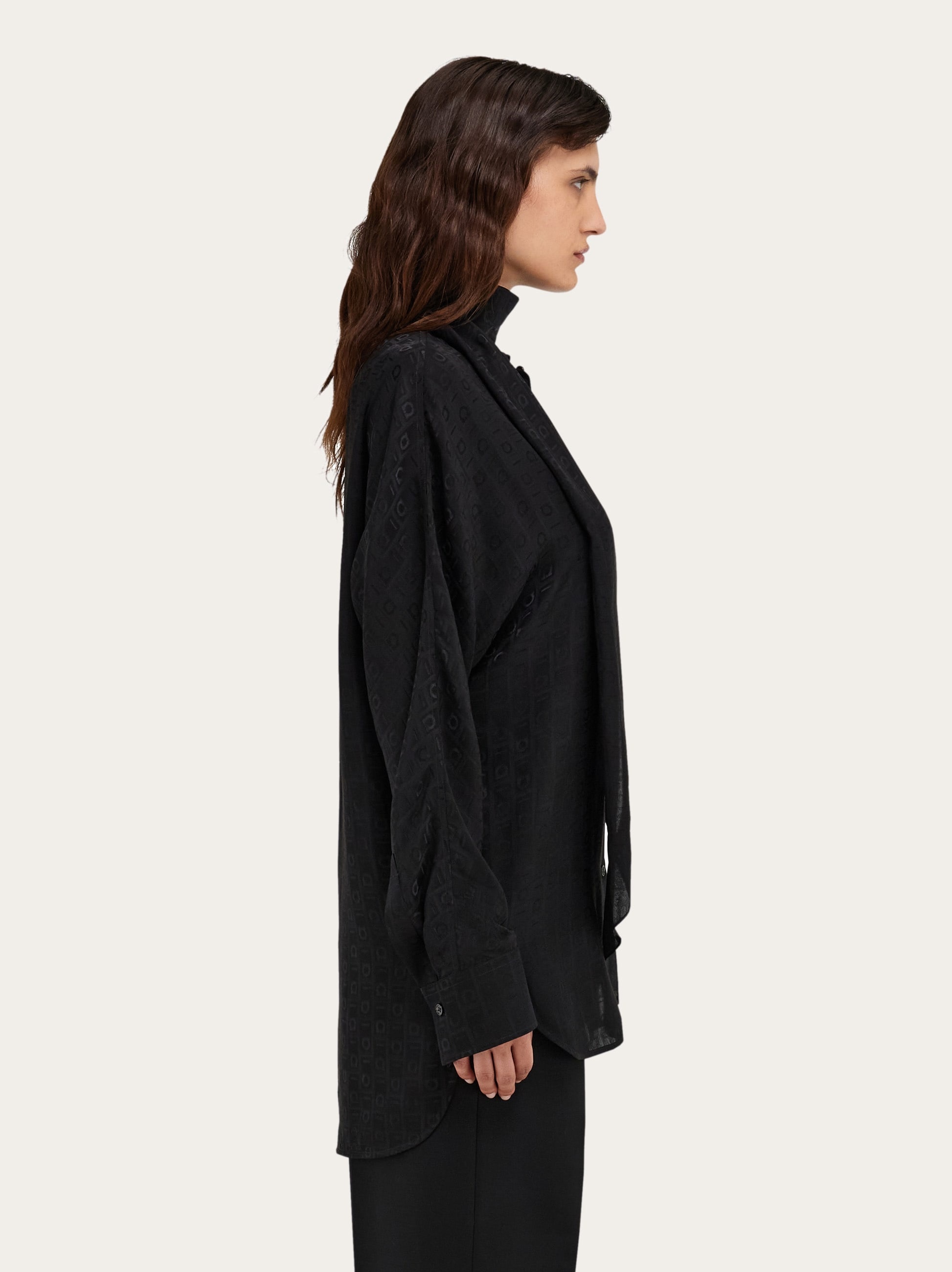 Viscose blouse with sash collar - 3