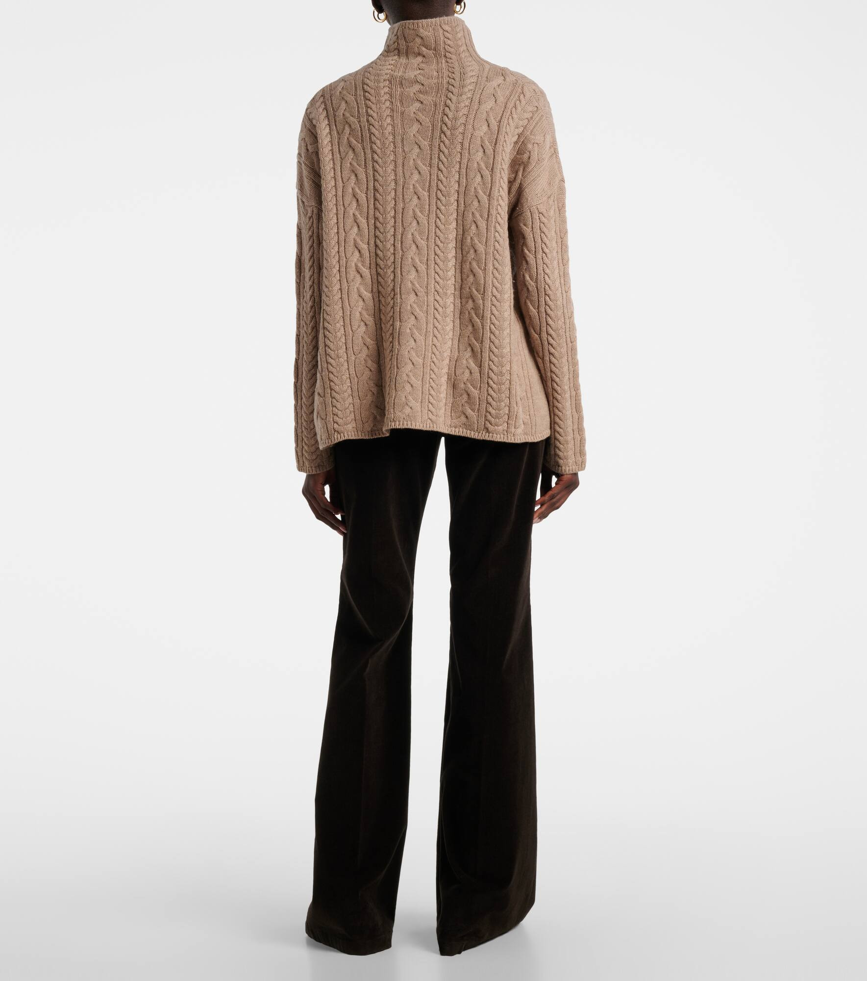Cable-knit wool and cashmere sweater - 3