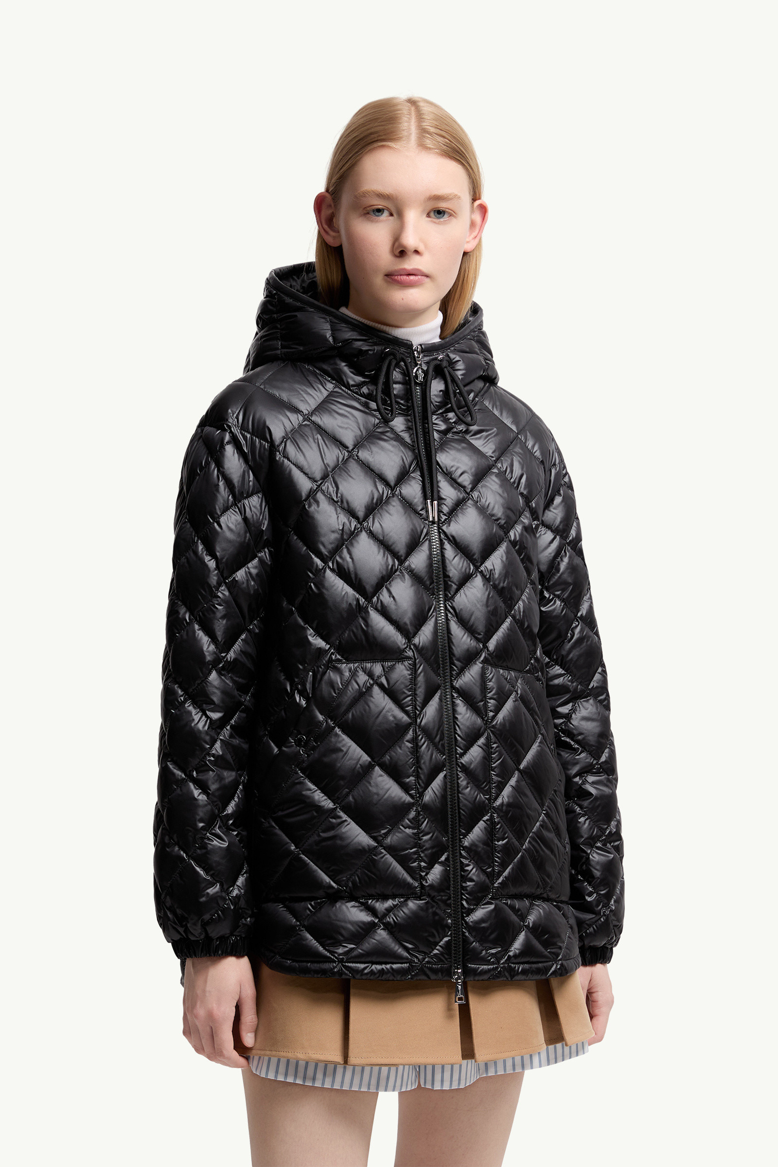 Diamond-Quilted Hooded Short Down Jacket - 3