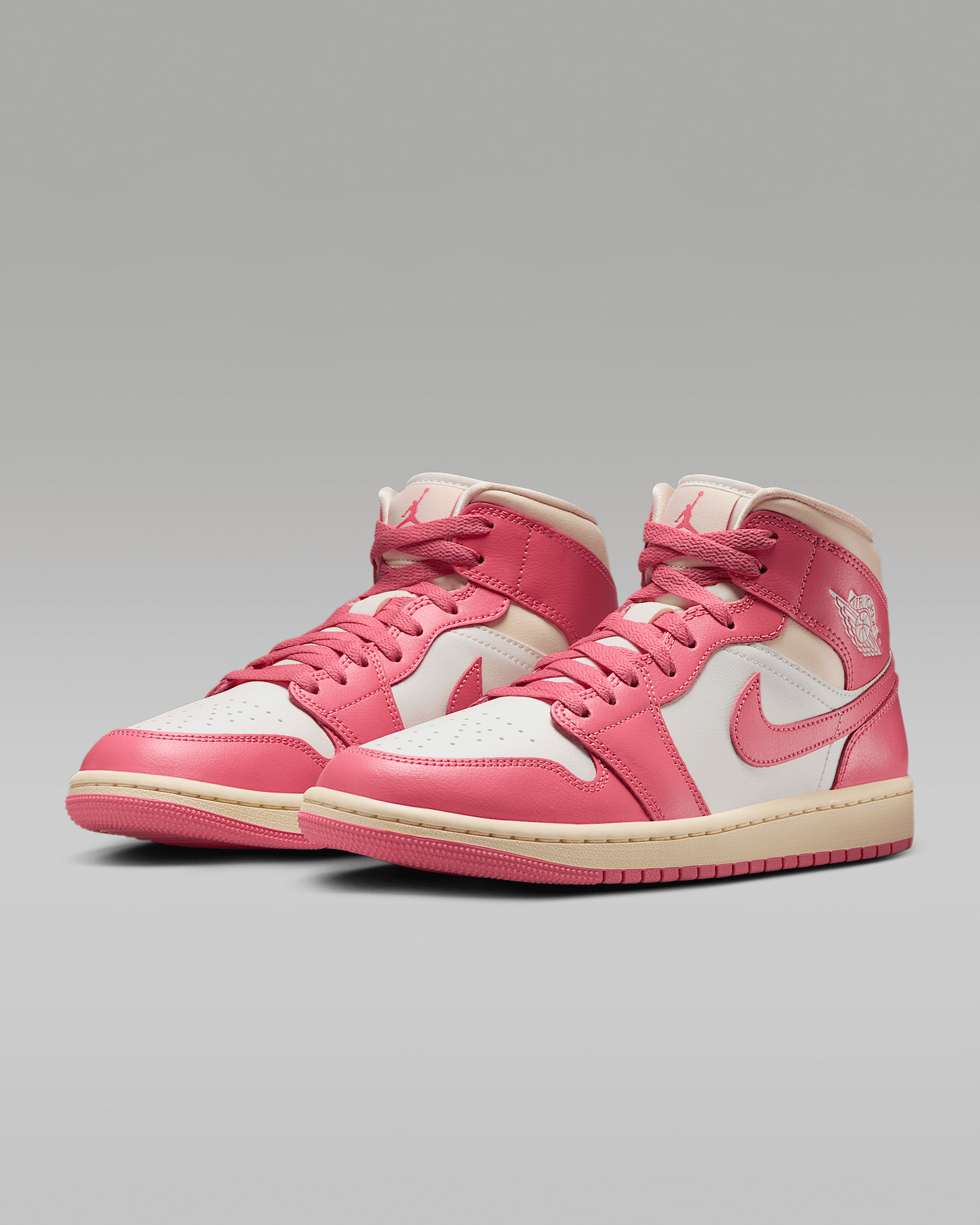 Air Jordan 1 Mid Women's Shoes - 5
