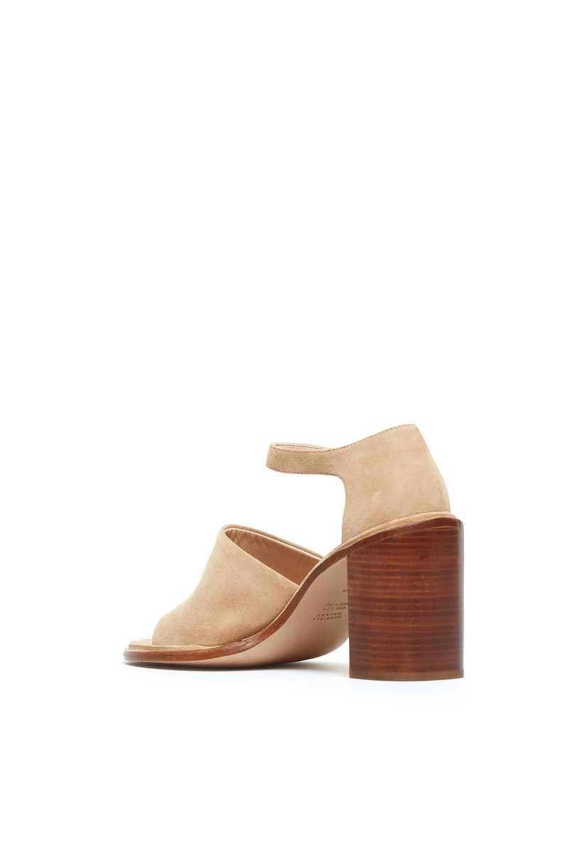 GABRIELA HEARST Beau Heel in Beige Suede outlook