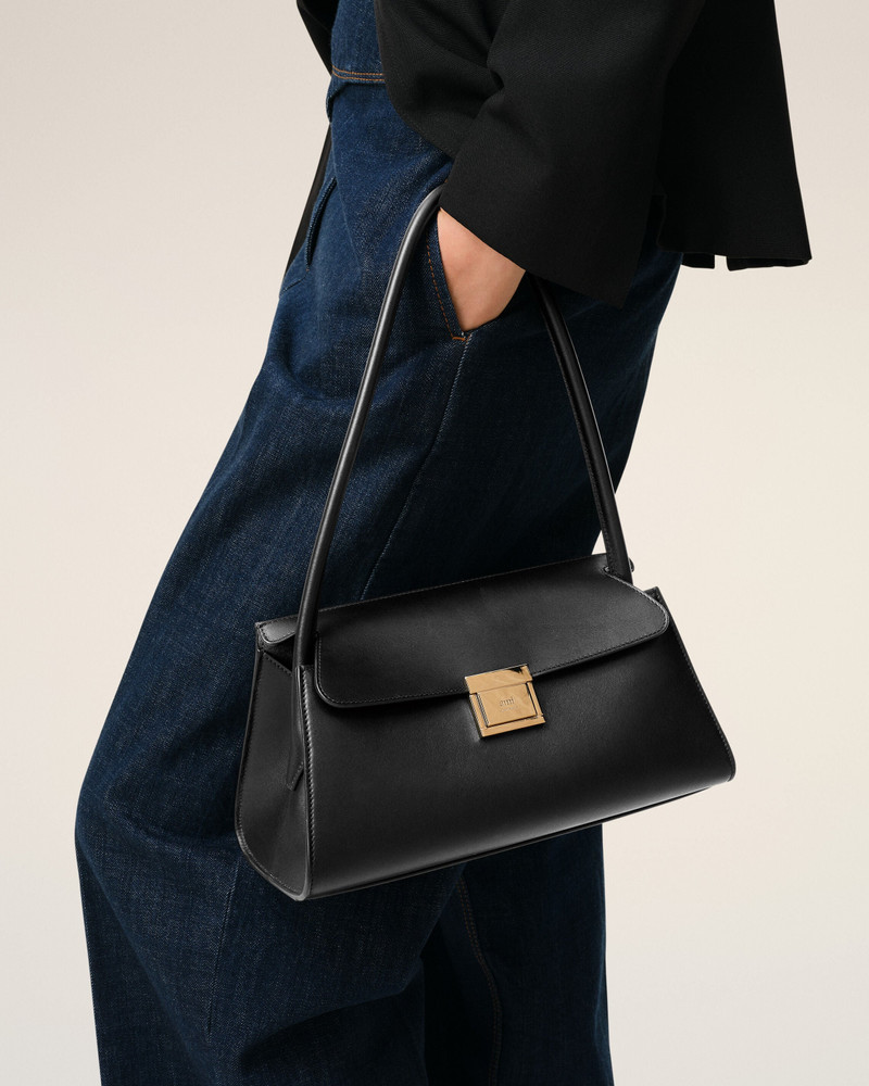 AMI Paris BLACK COW LEATHER SMALL MIMI BAG outlook