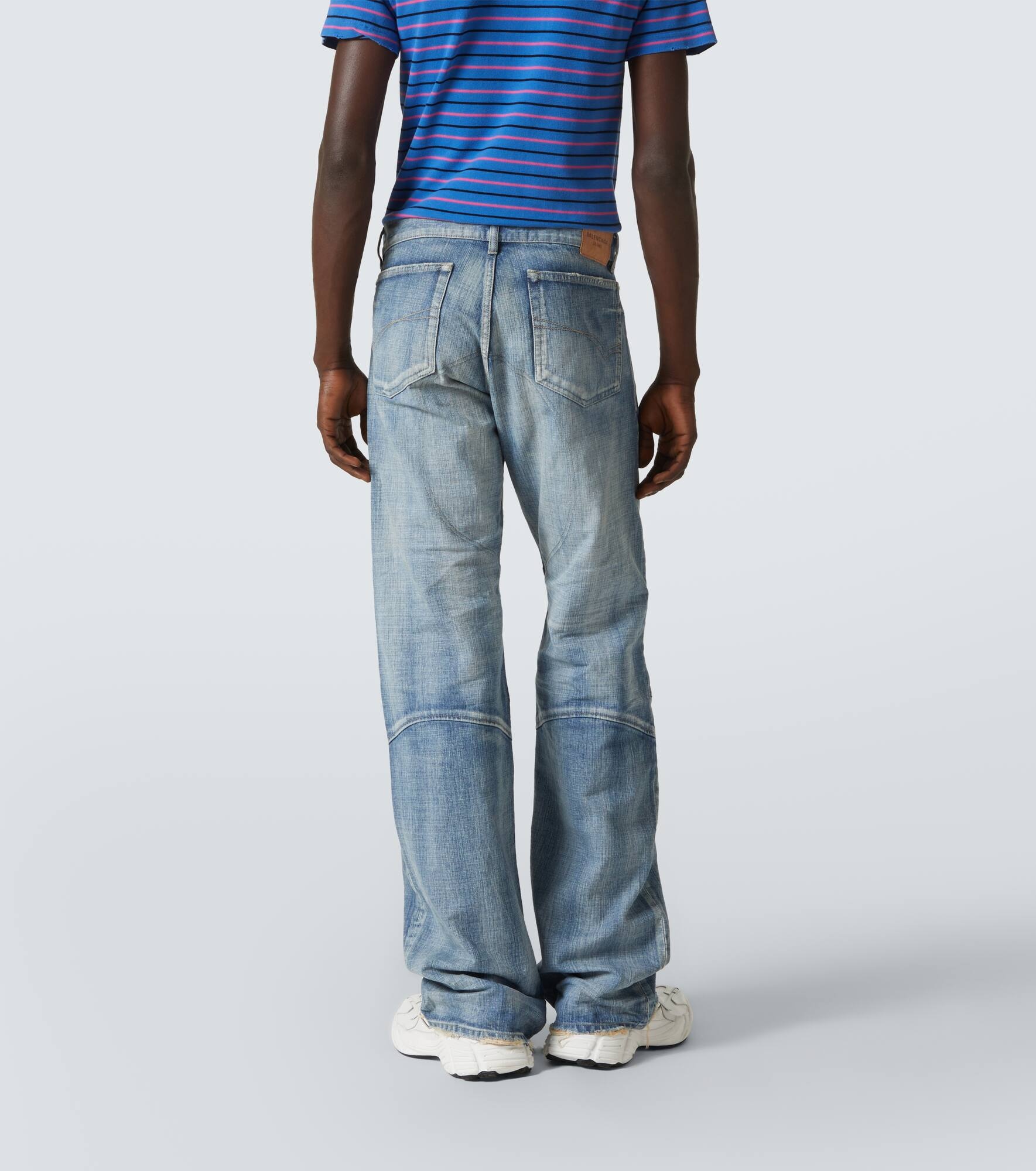 Distressed low-rise wide-leg jeans - 4