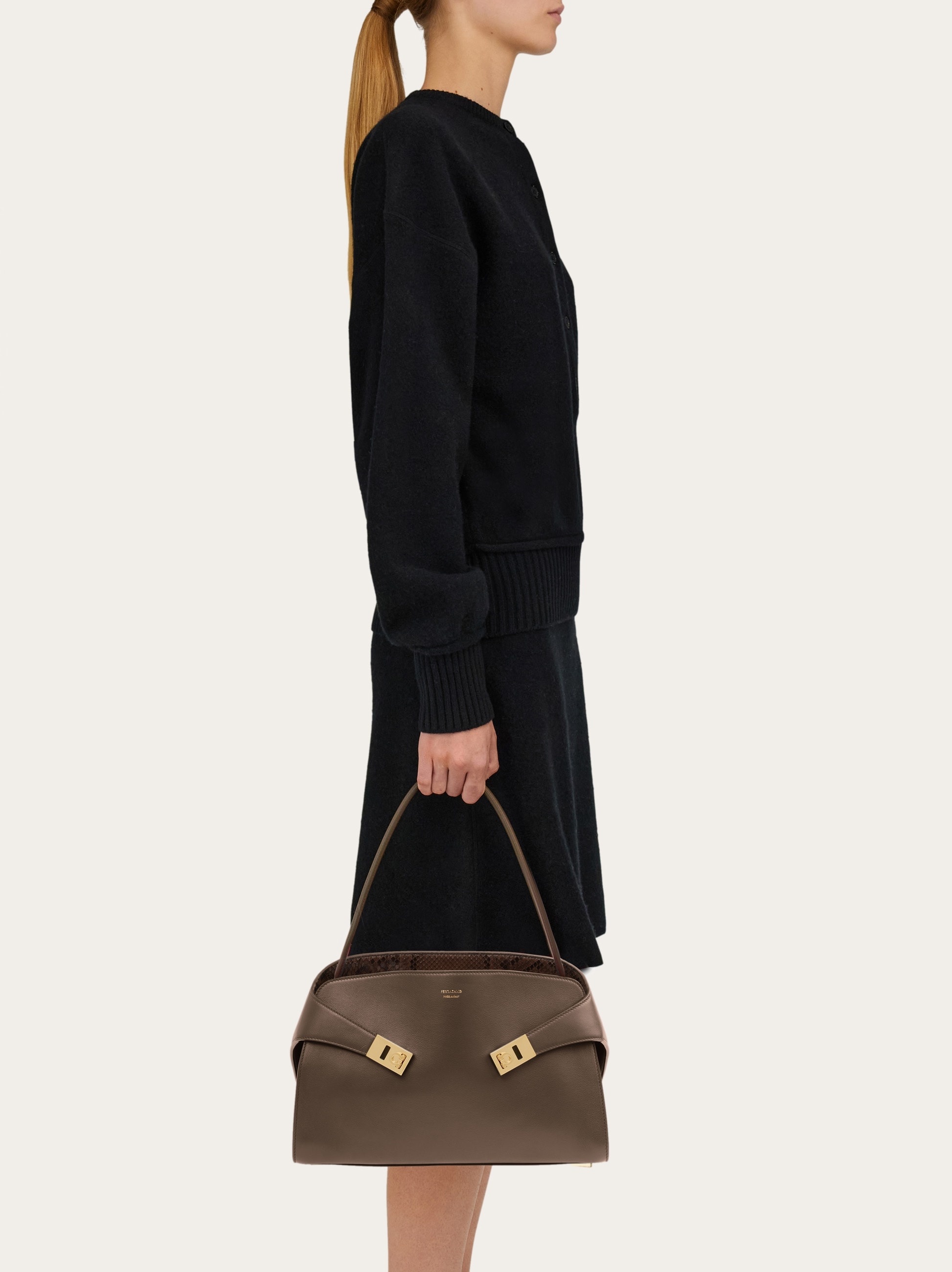 Hug soft bicolor shoulder bag (M) - 3