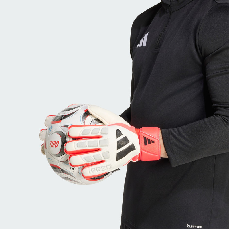 PREDATOR GOALKEEPER GLOVE MATCH FINGERSAVE 5