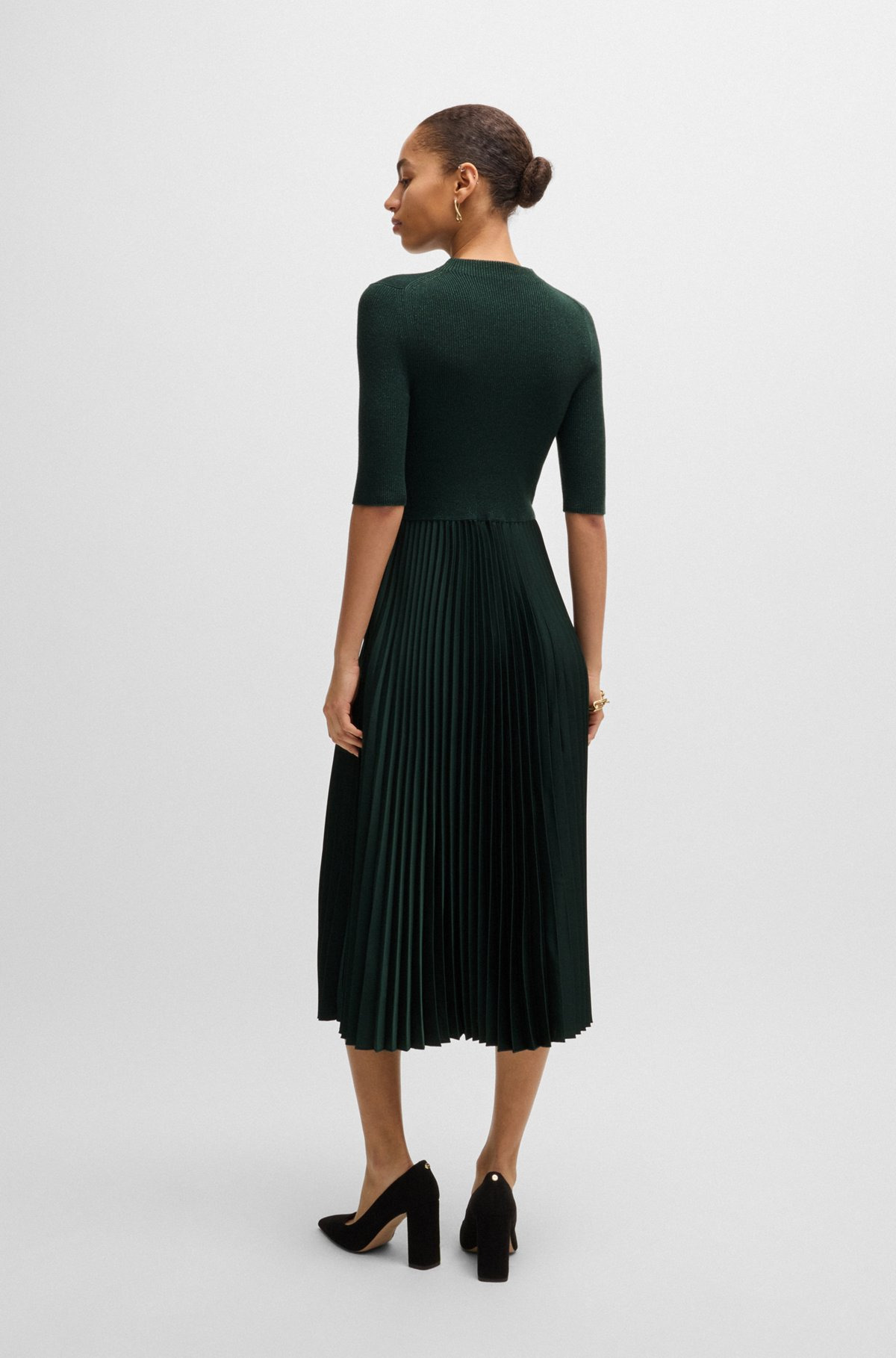 CROPPED-SLEEVE DRESS WITH PLISSÉ SKIRT - 5