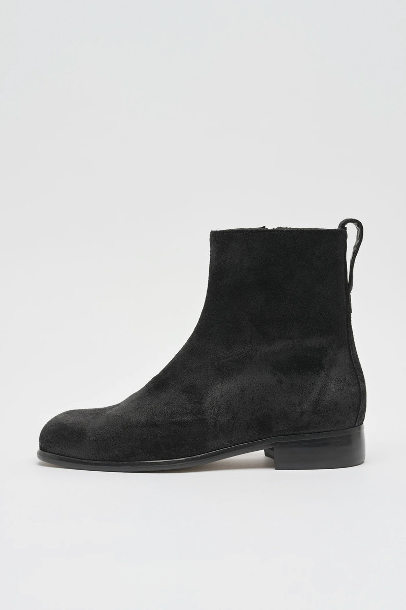 Michaelis Boot Waxy Black Suede 1