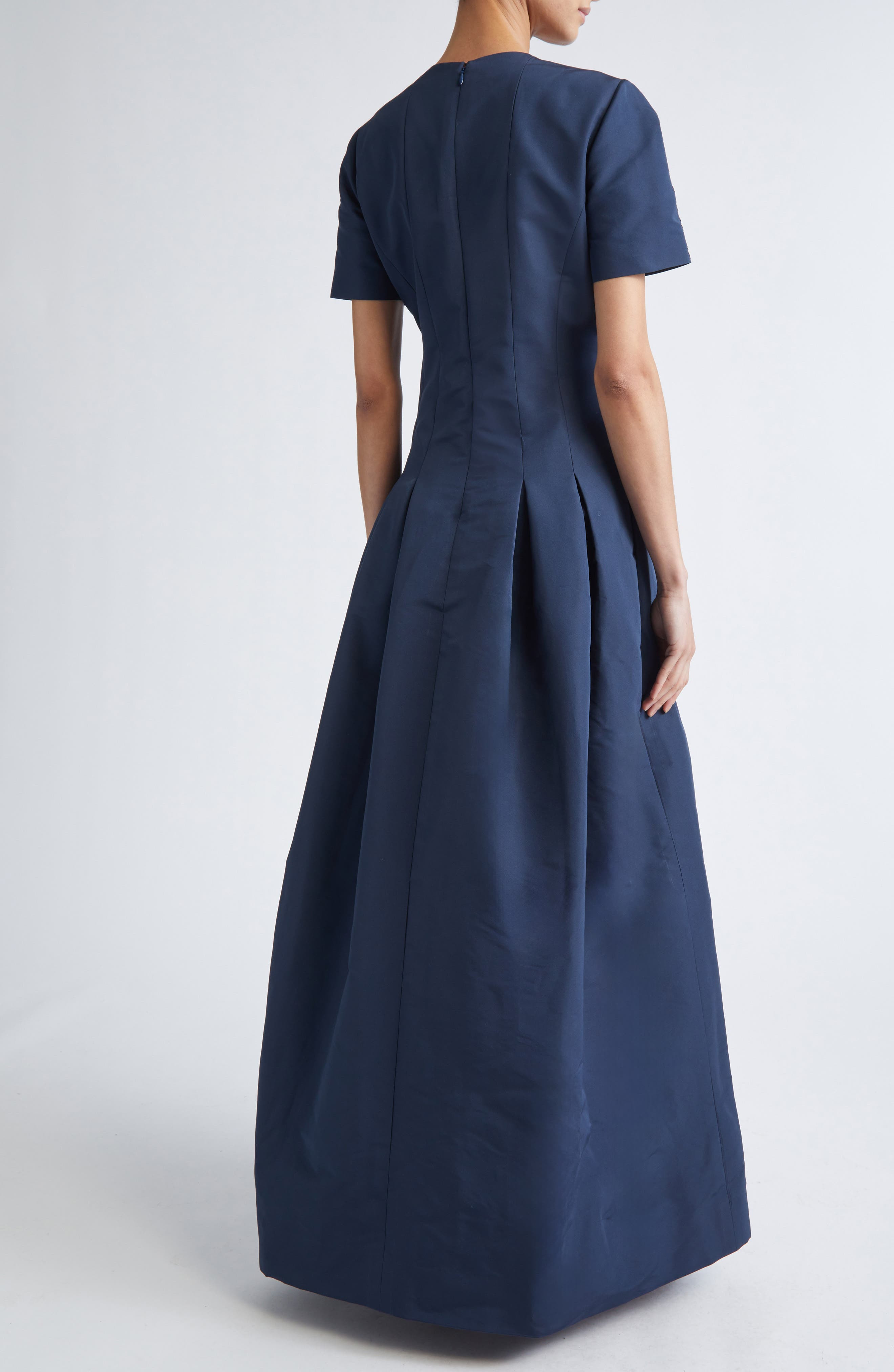 Oscar de la Renta Sequin Fern Embroidered Faille Gown in Navy at Nordstrom - 2