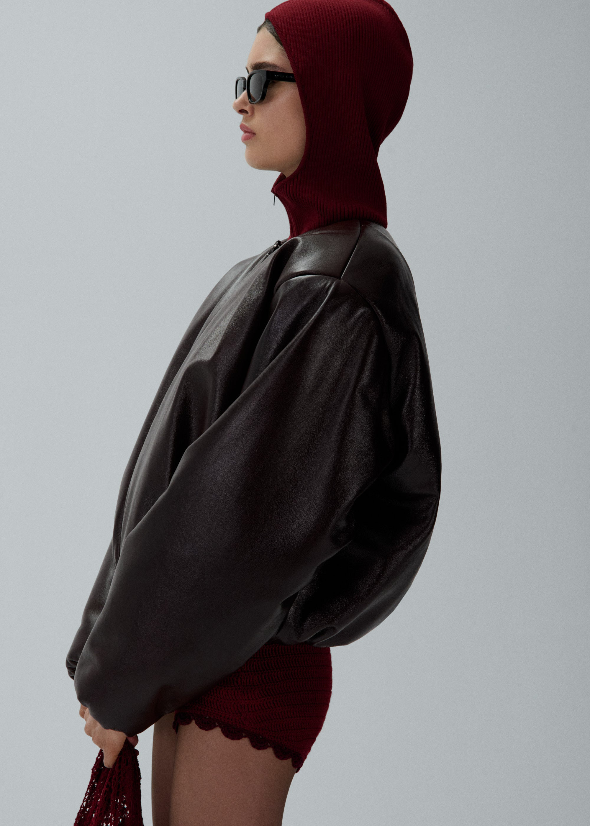 Knit zip up bodysuit in bordeaux - 4