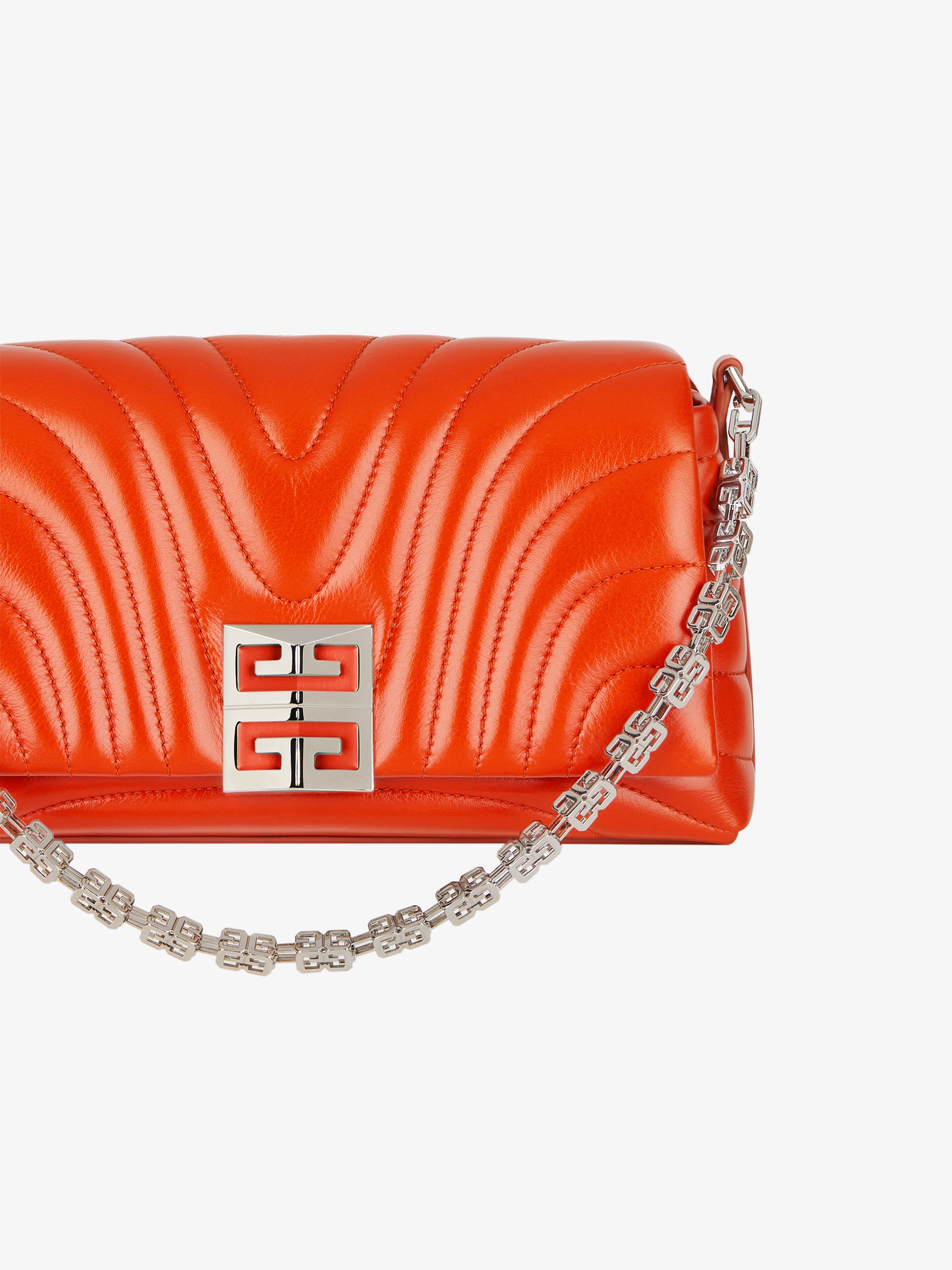 SMALL 4G SOFT BAG IN QUILTED LEATHER - 8