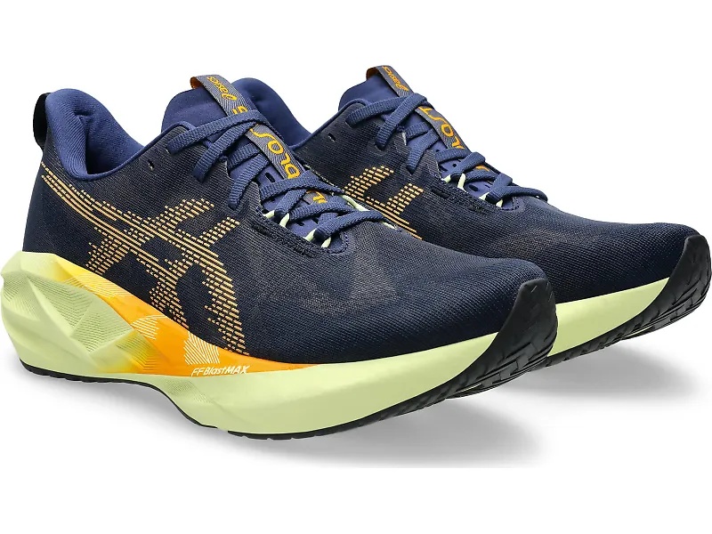 ASICS Novablast 5 - 6