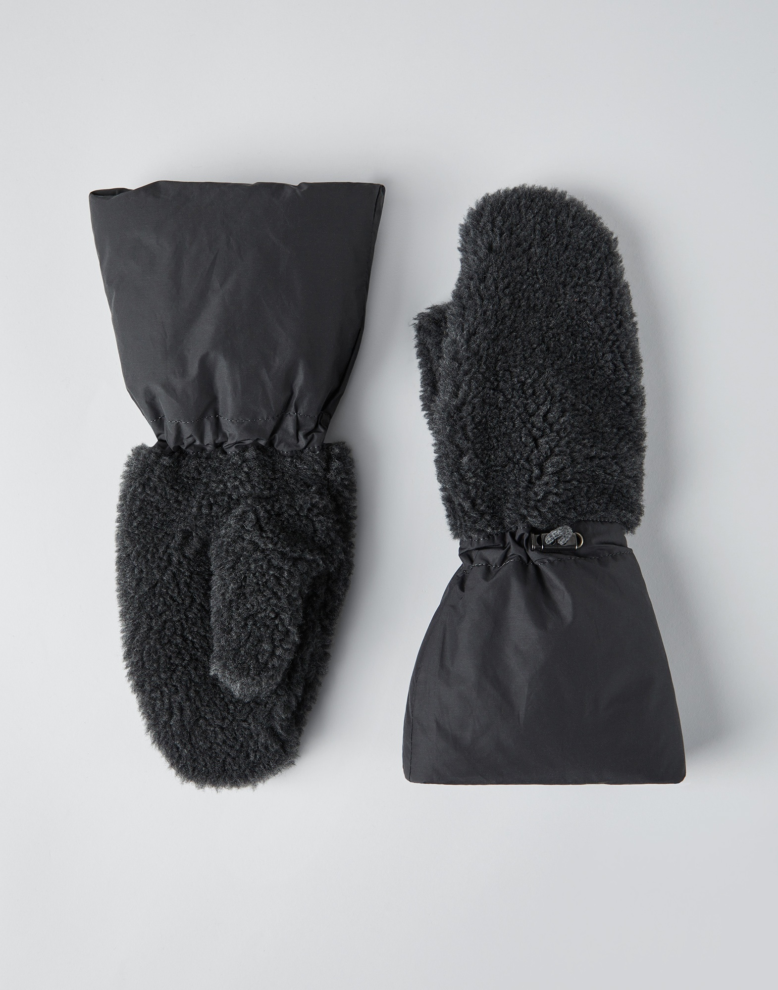 Virgin wool and cashmere fleecy mittens with precious chain - 1