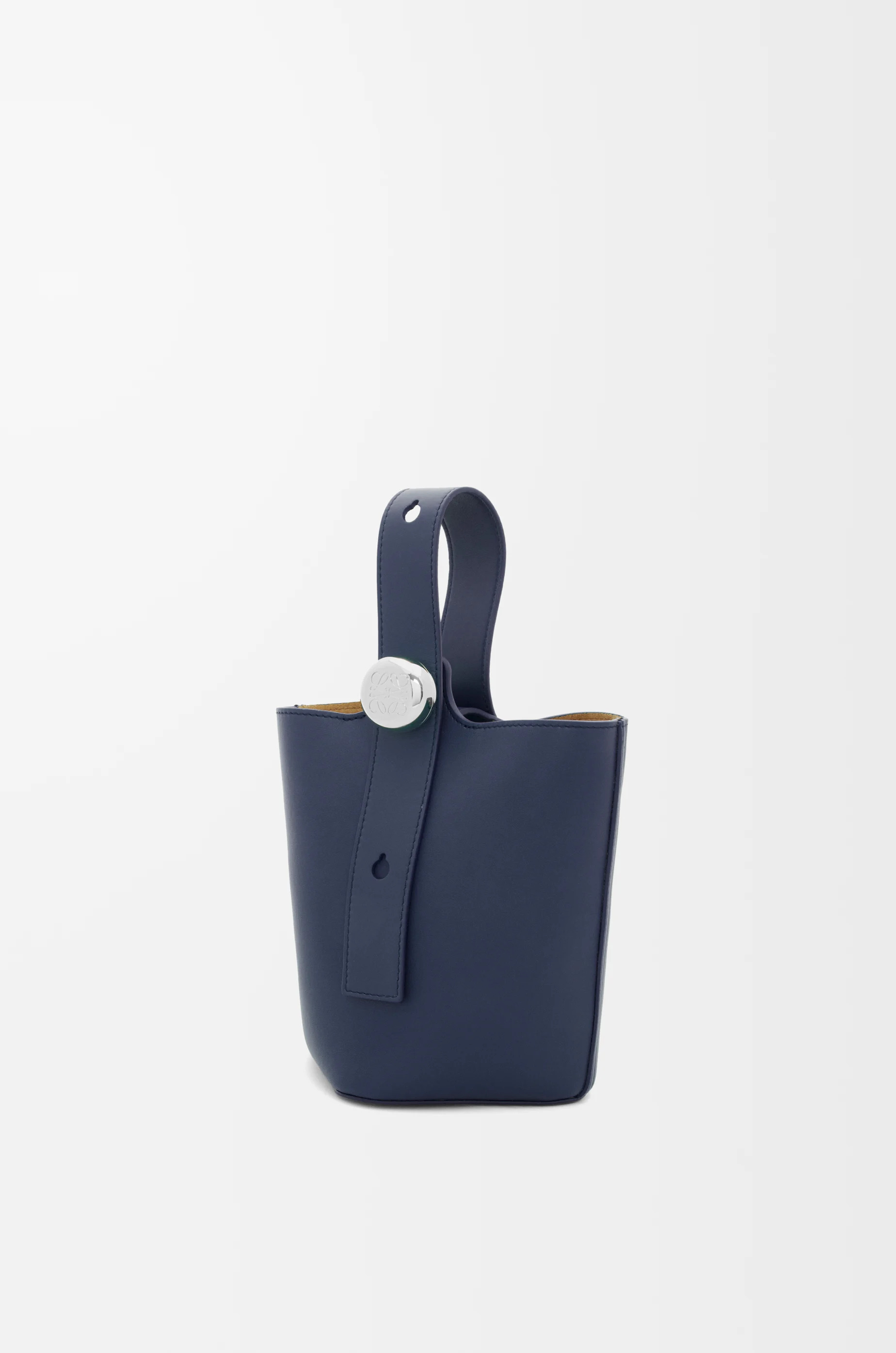 Mini Pebble Bucket bag in mellow calfskin - 2