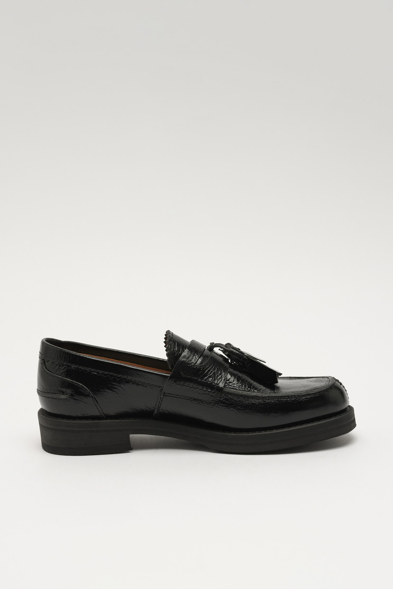Tassel Loafer Black Cracked Patent Leather 4