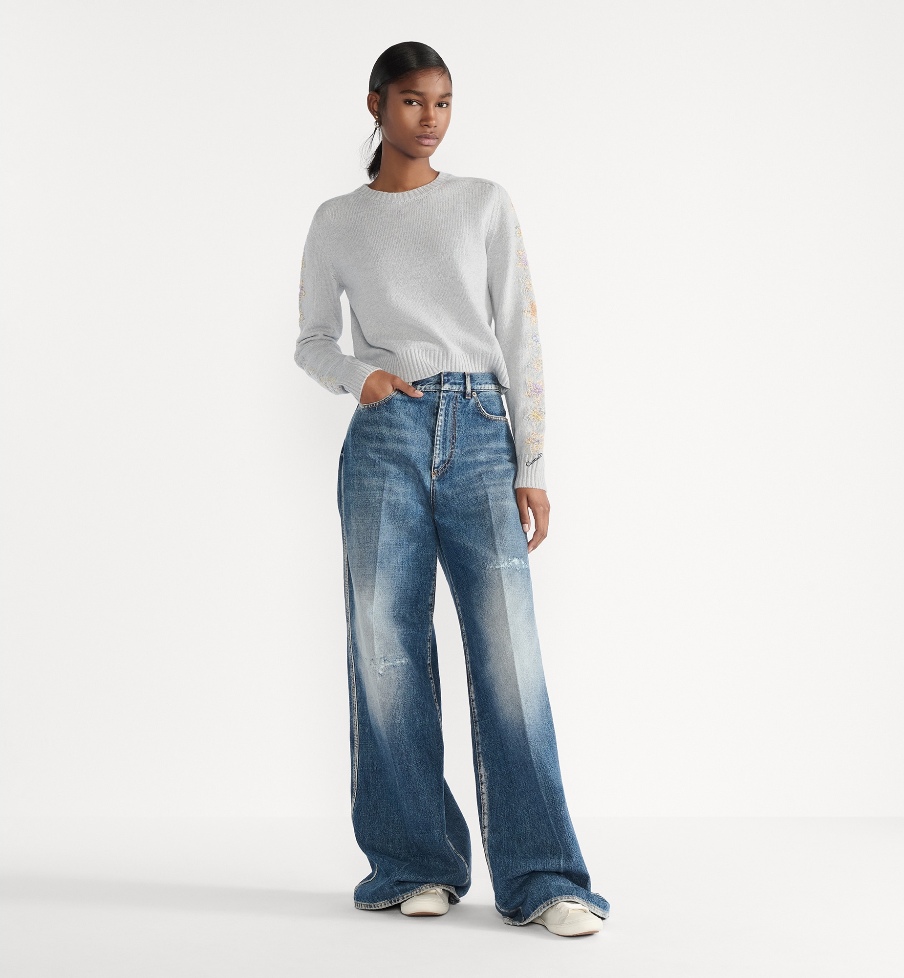 Flared Jeans - 2