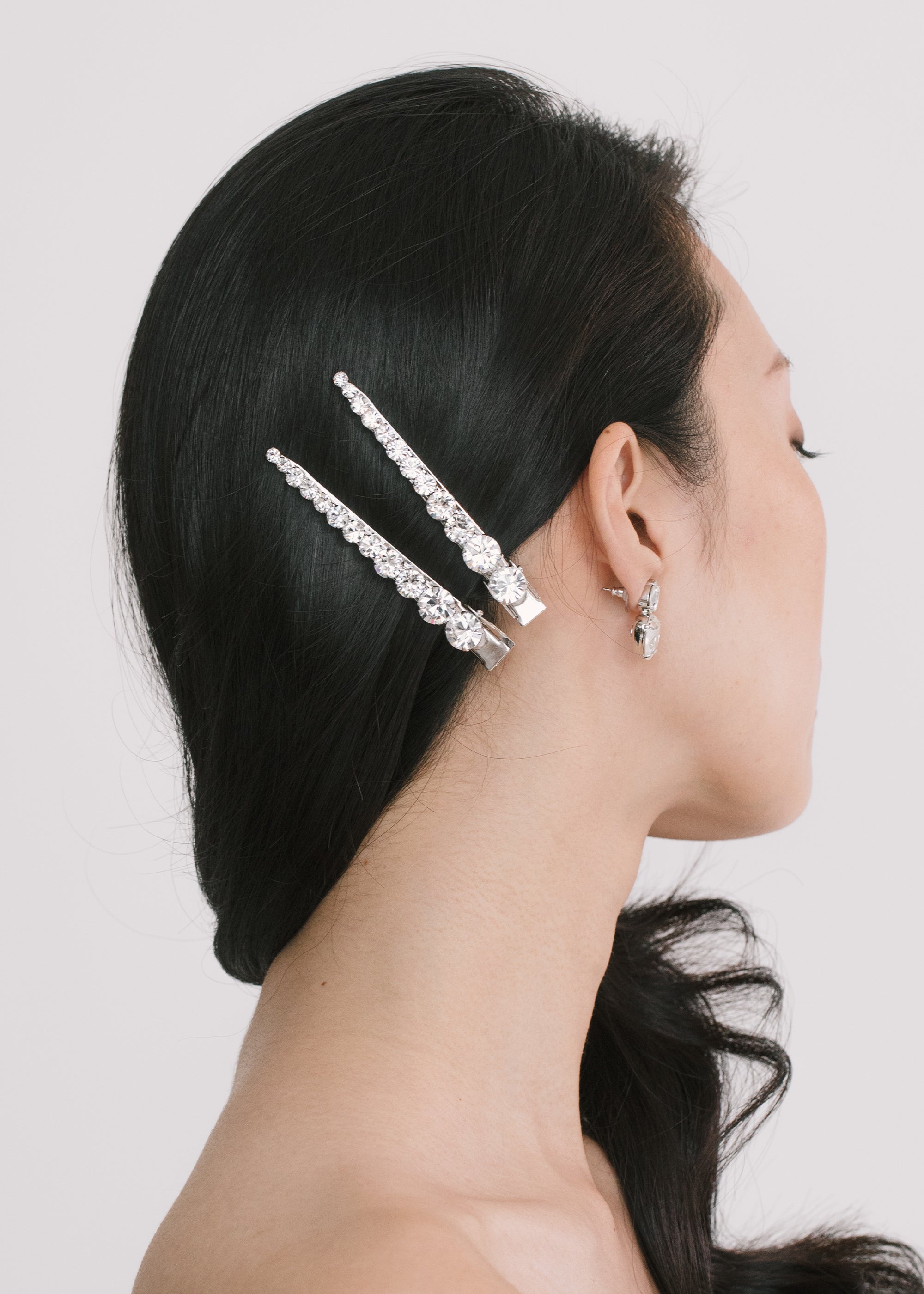 JENNIFER BEHR Giada Crystal Hair Clips JENNIFER BEHR Luzia set of seven silver-tone Swarovski  main image 2