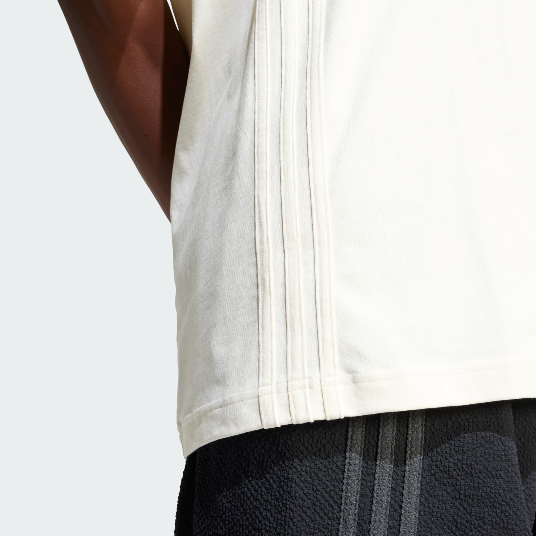 Front 3-Stripes Tee - 6