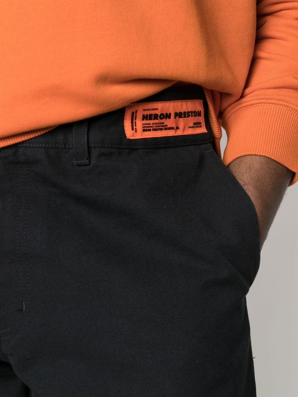 logo patch Bermuda shorts - 5