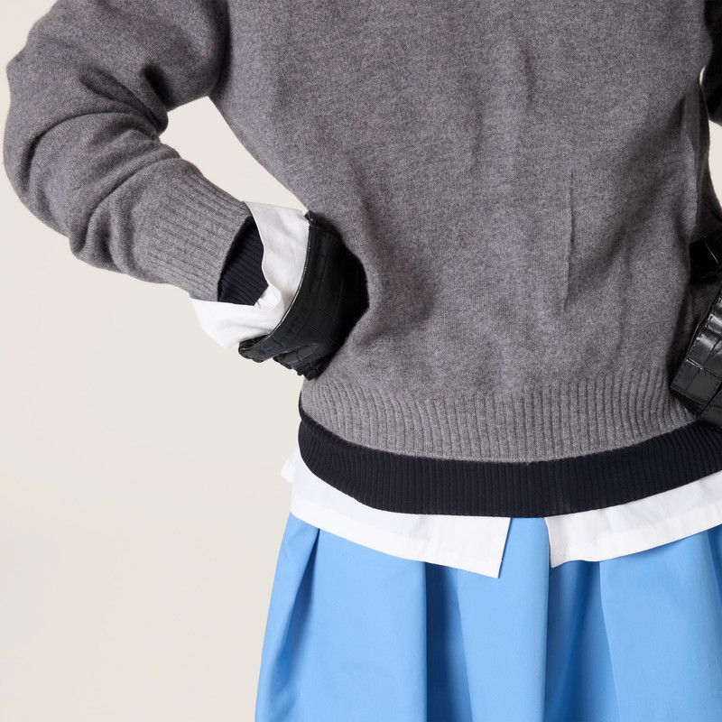 Silk and cashmere V-neck sweater 5