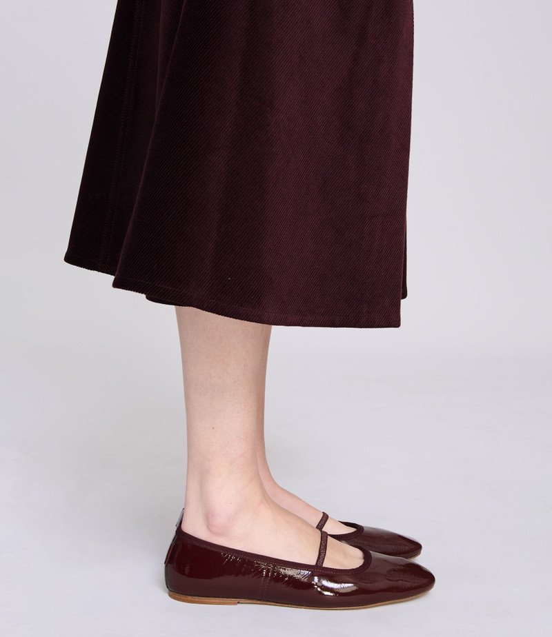 A.P.C. SWAN BALLET FLATS outlook