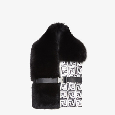 FENDI Black fox fur collar outlook