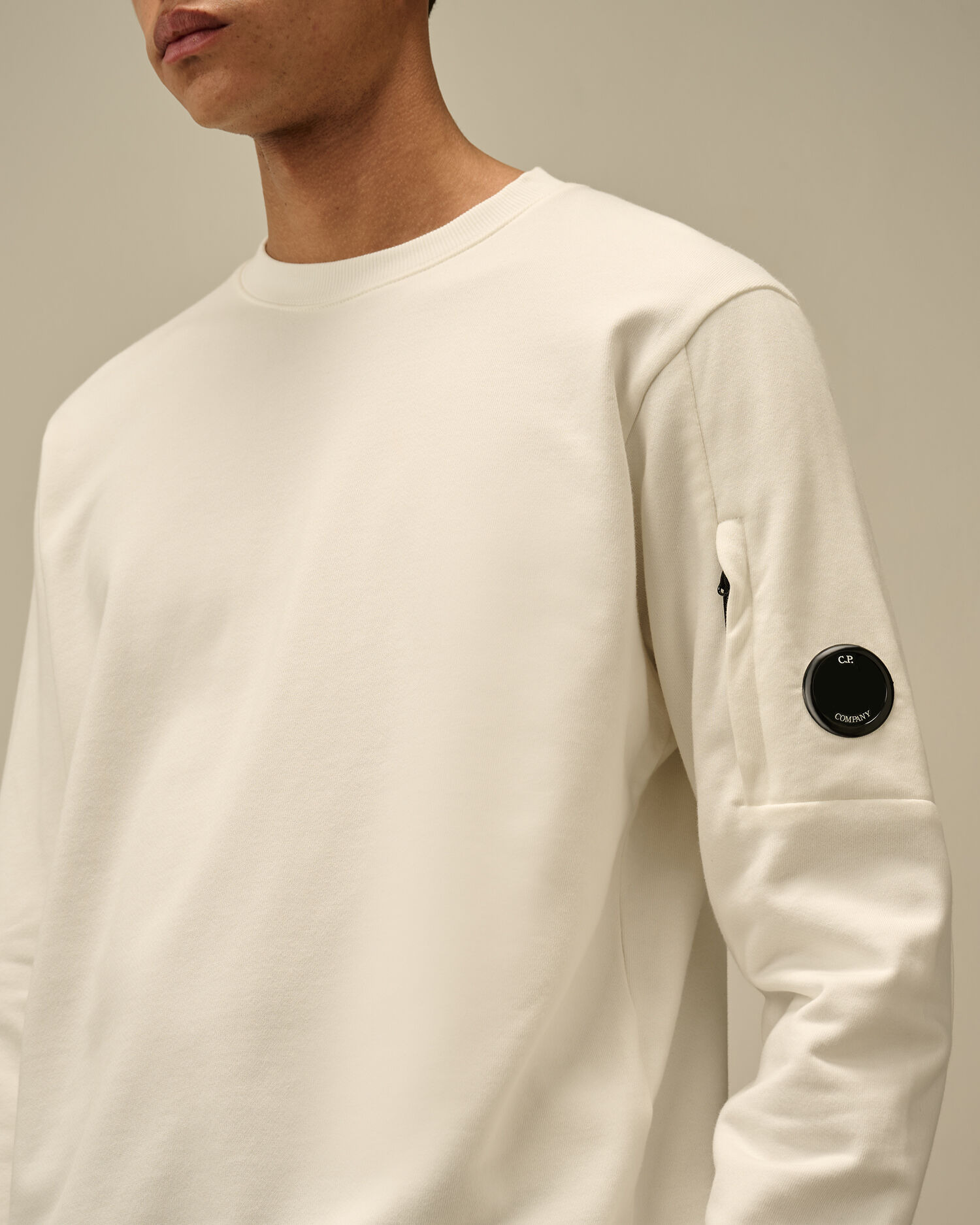 Diagonal Raised Fleece Crewneck Lens Sweatshirt - 4
