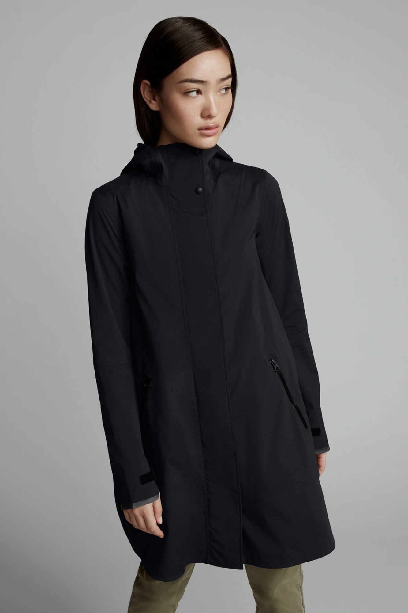 WOMEN'S KITSILANO RAIN JACKET BLACK LABEL - 2