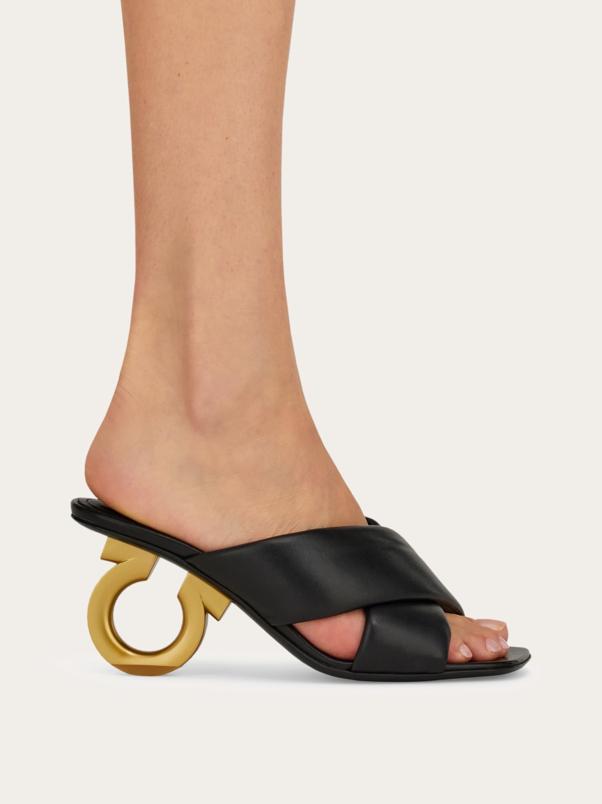 Padded sandal with Gancini heel - 3