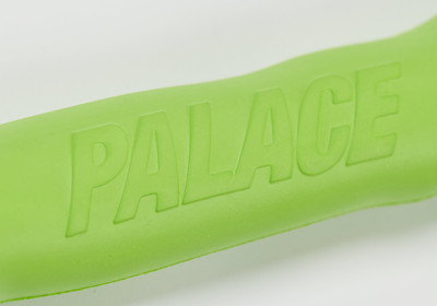 PALACE DOG TOY GREEN outlook