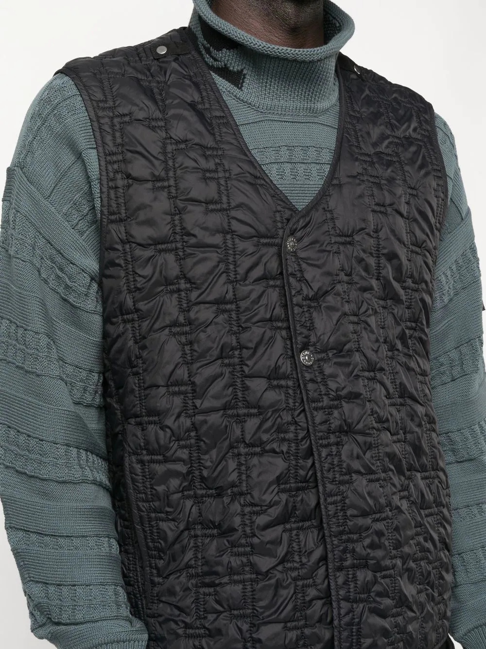 quilted-finish V-neck gilet - 5