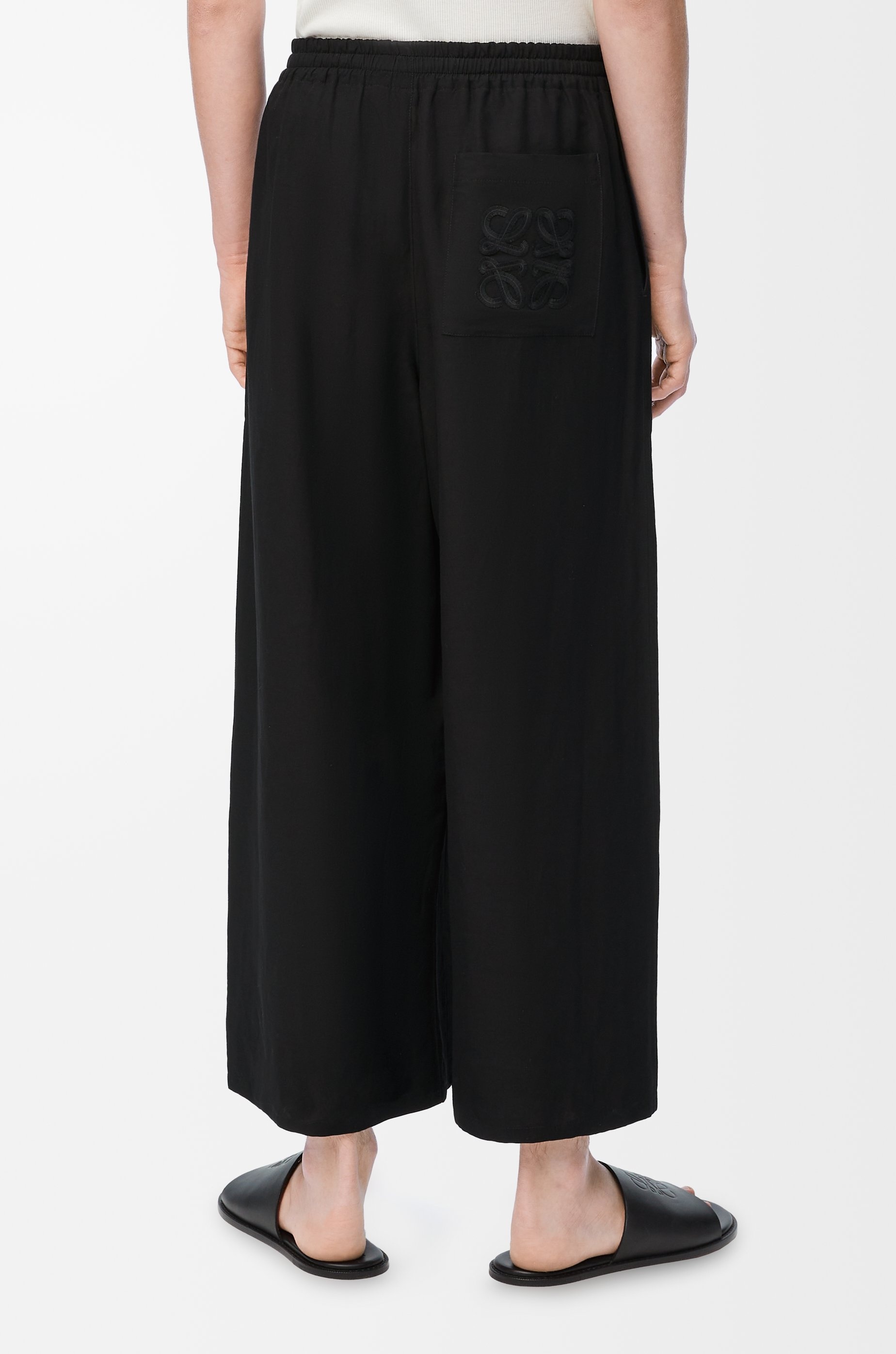 Cropped trousers in viscose and linen - 4
