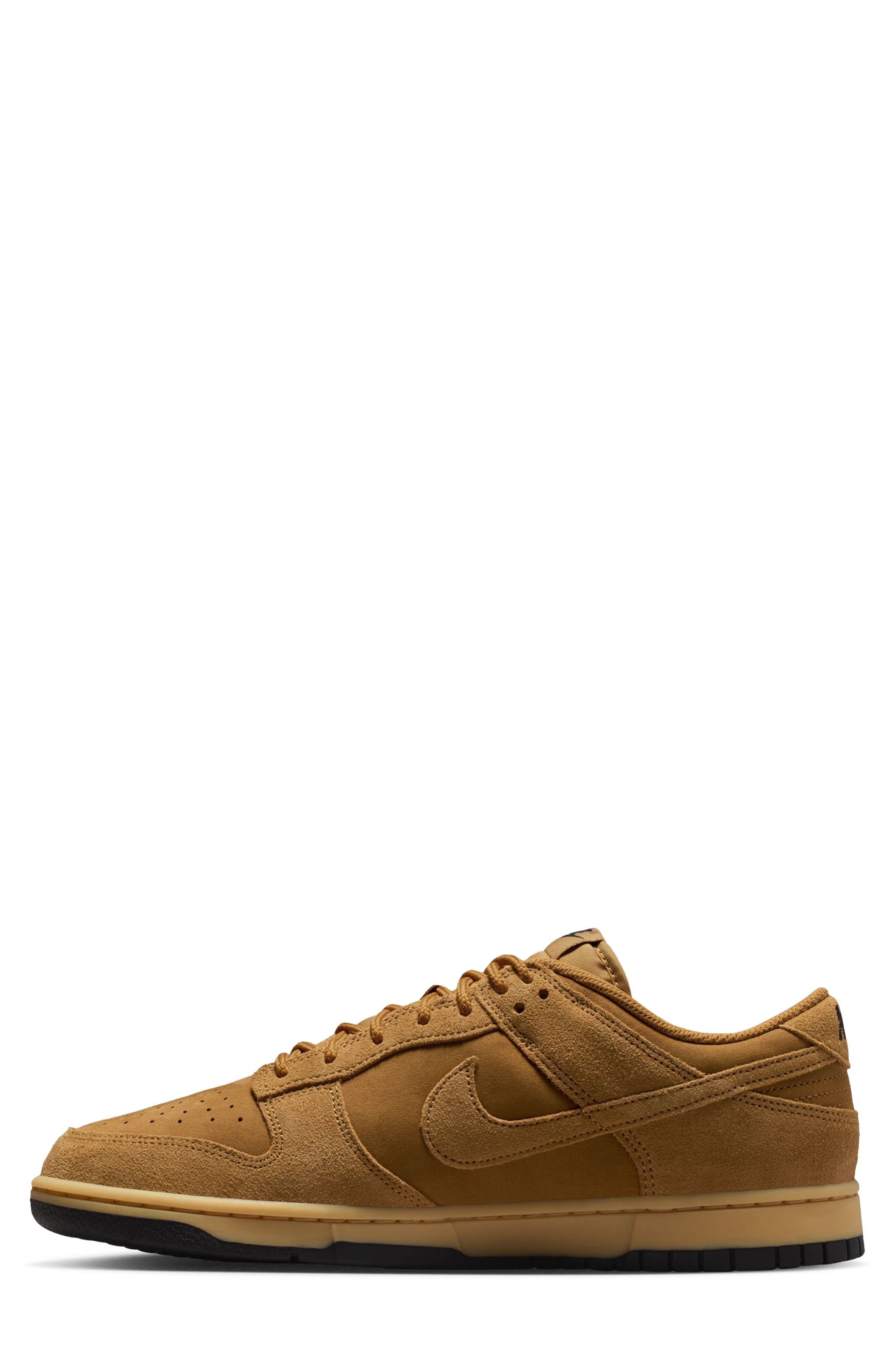 Nike Dunk Low SE Basketball Sneaker in Wheat/Black at Nordstrom - 6