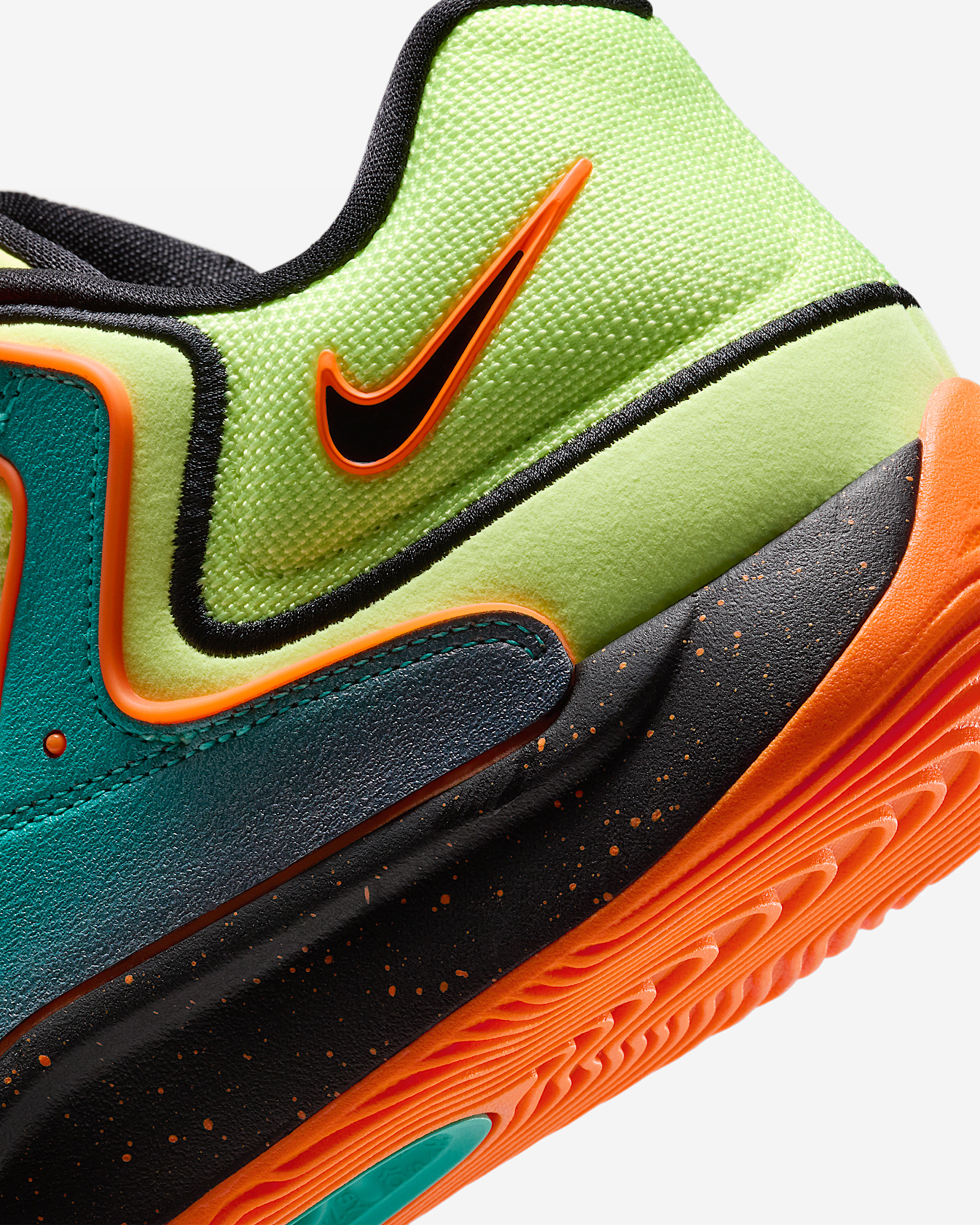 KD18 "New Timeline" Basketball Shoes - 8