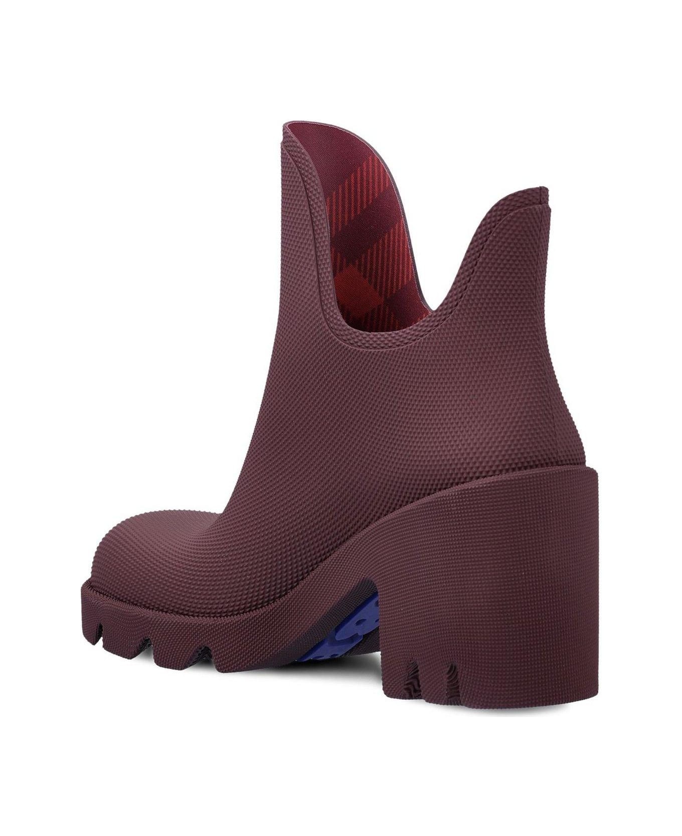 Round-toe Slip-on Heeled Boots - 3